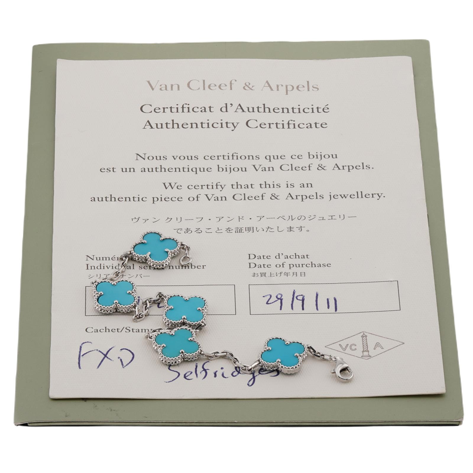 VAN CLEEF & ARPELS Alhambra Türkis 18k Weißgold-Armband Box im Zustand „Hervorragend“ im Angebot in New York, NY