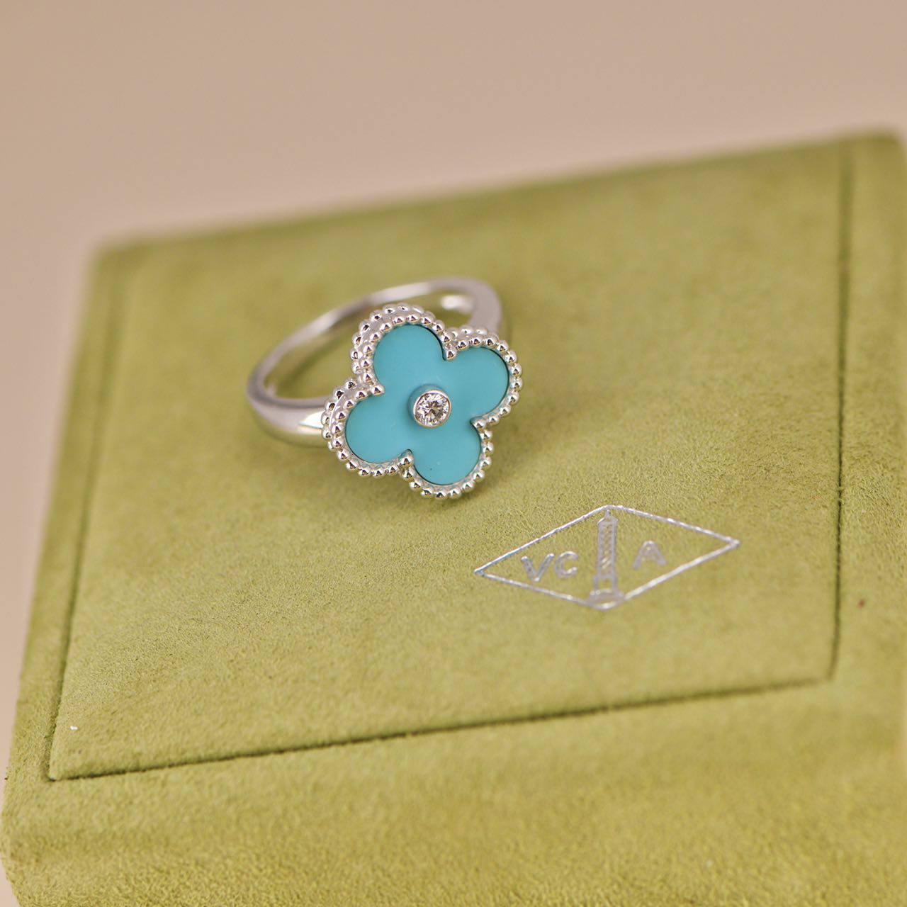 Van Cleef & Arpels Alhambra Turquoise White Gold Diamond Ring In Excellent Condition In Banbury, GB