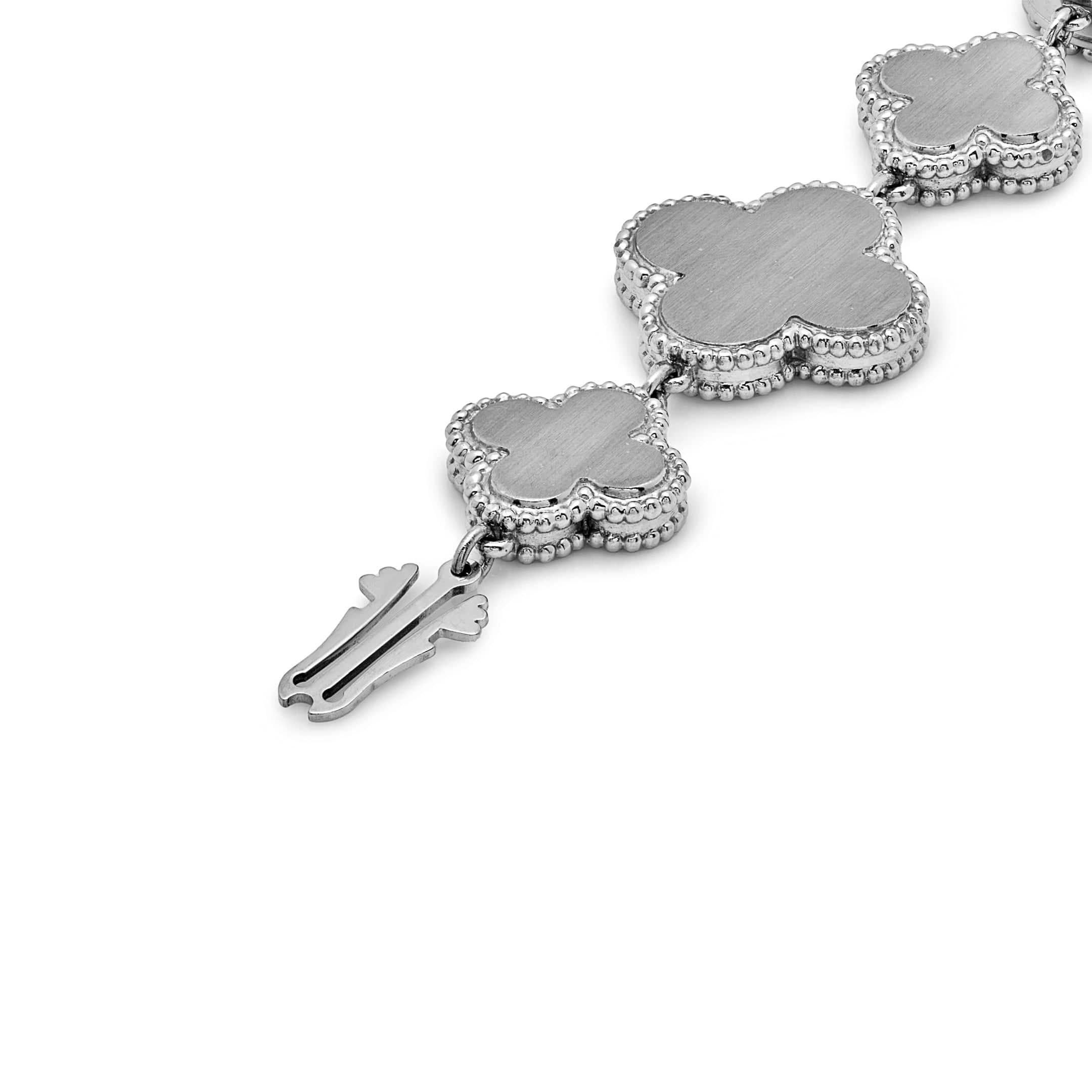 Van Cleef & Arpels Alhambra VCARO40S00 Montre vintage en nacre en vente 1
