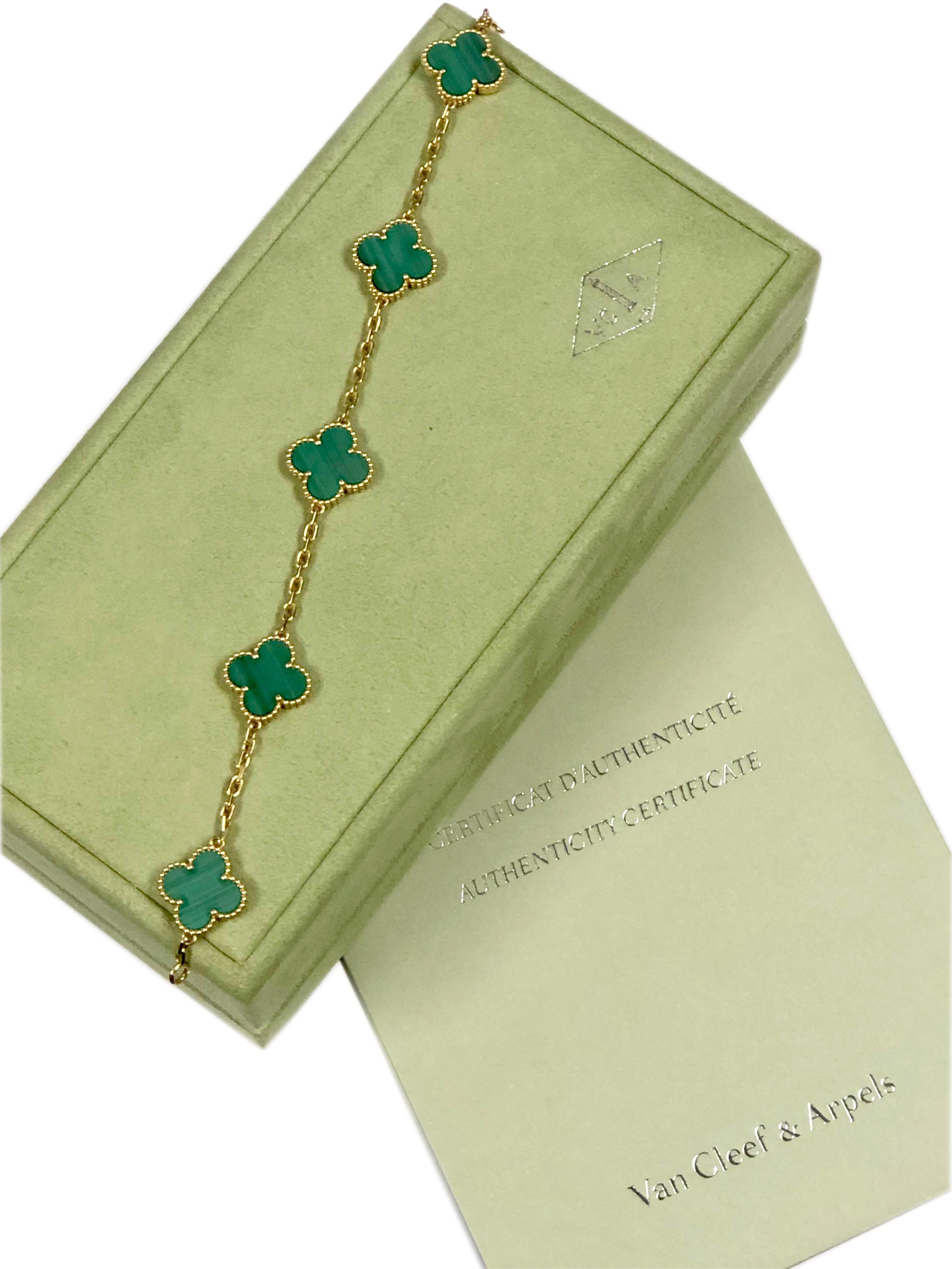 Van Cleef & Arpels Alhambra Vintage Malachite 5 Station Bracelet In Excellent Condition For Sale In Chicago, IL