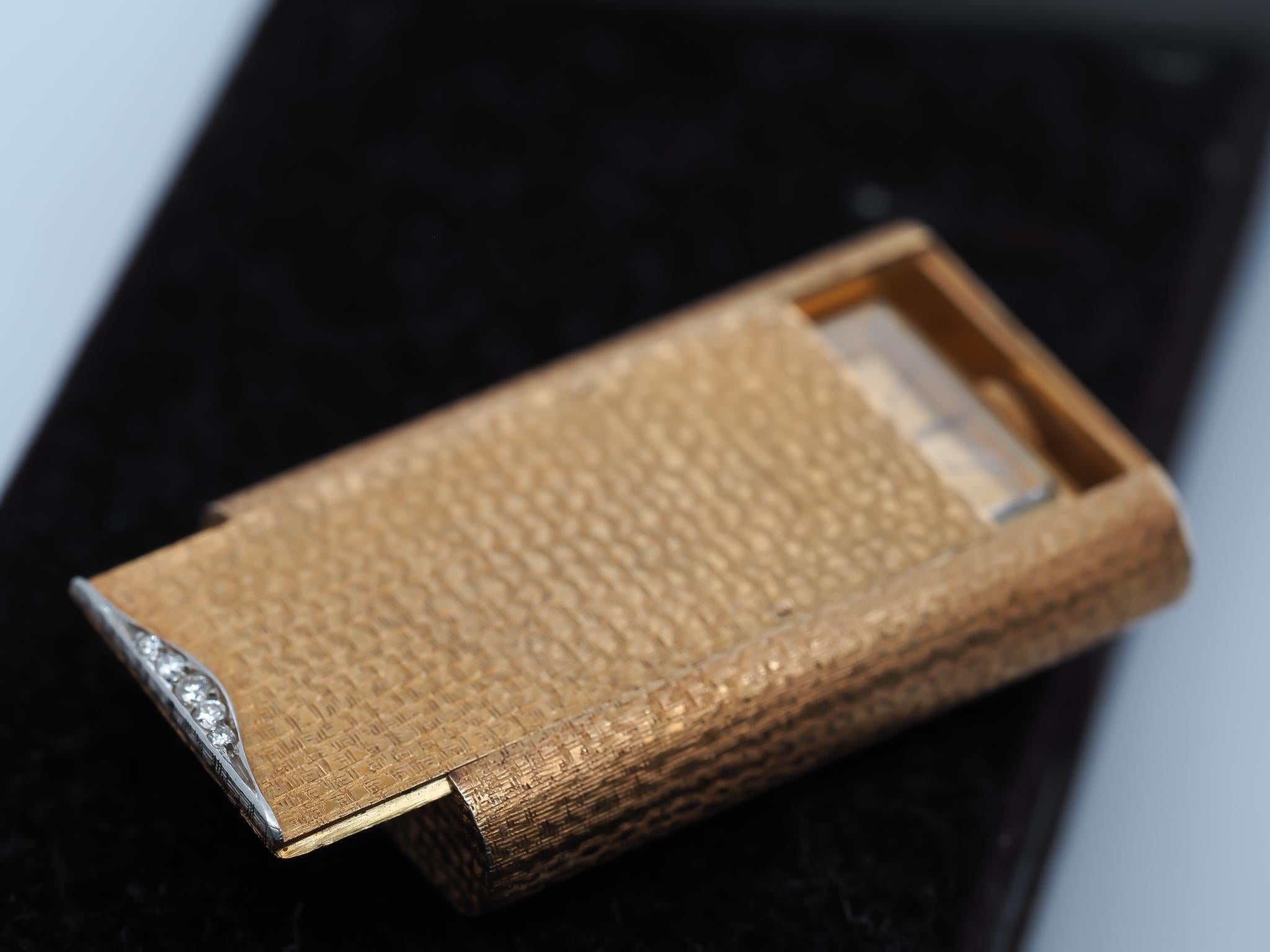 Van Cleef & Arpels und Jaeger LeCoultre Reiseuhr aus 18 Karat Gelbgold mit Diamanten 5