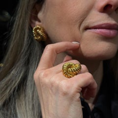 Van Cleef & Arpels Andre Vassort VCA Knot Ring and Clip Earrings Set Gold 1970s