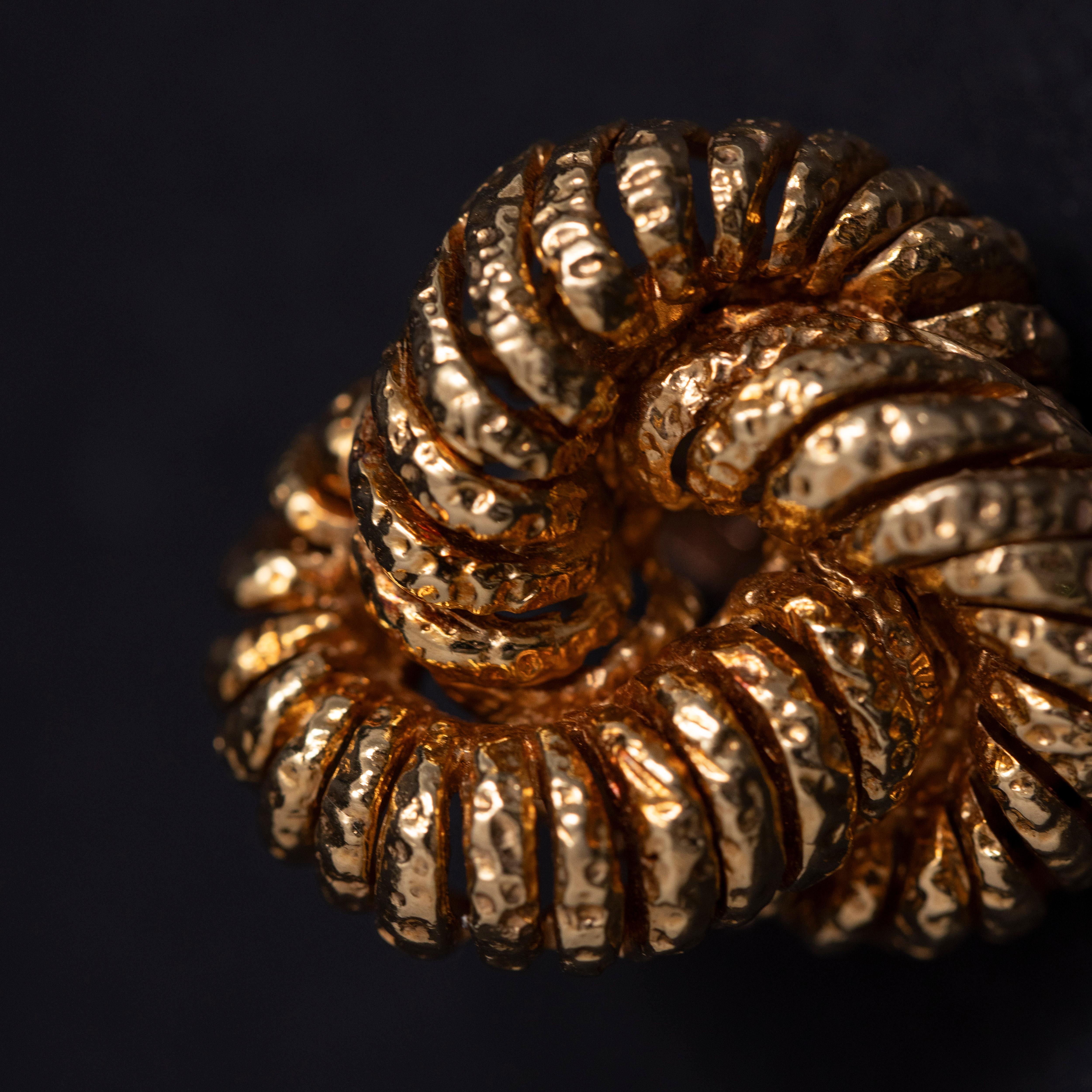 Van Cleef & Arpels Andre Vassort VCA Knot Ring and Clip Earrings Set Gold 1970s 1