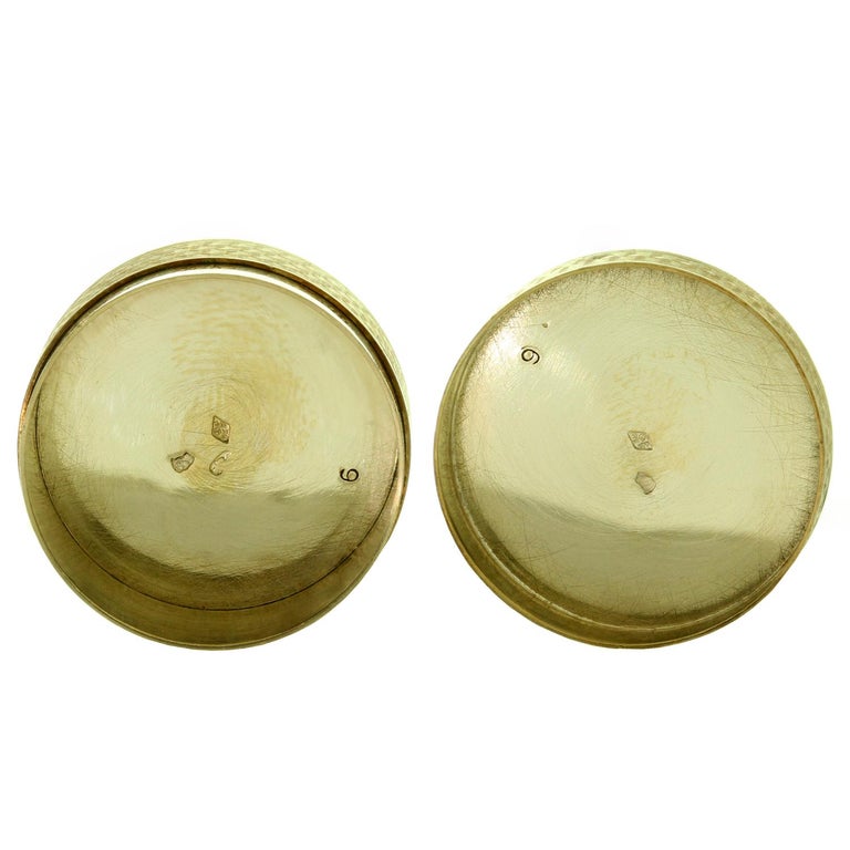 van-cleef-and-arpels-antique-yellow-gold-handcrafted-pill-box-for-sale