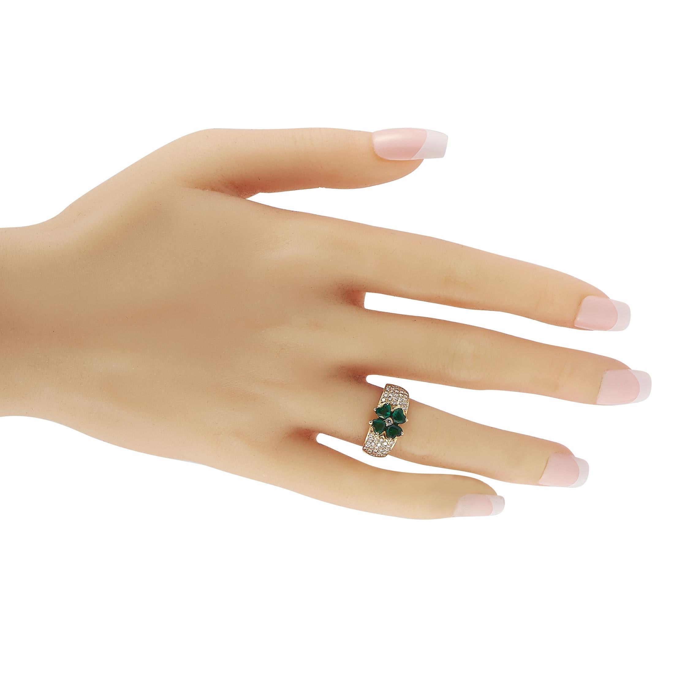 Van Cleef & Arpels Antoinette Ring aus 18 Karat Gelbgold mit 0,69 Karat Diamant und Smaragd (Rundschliff)