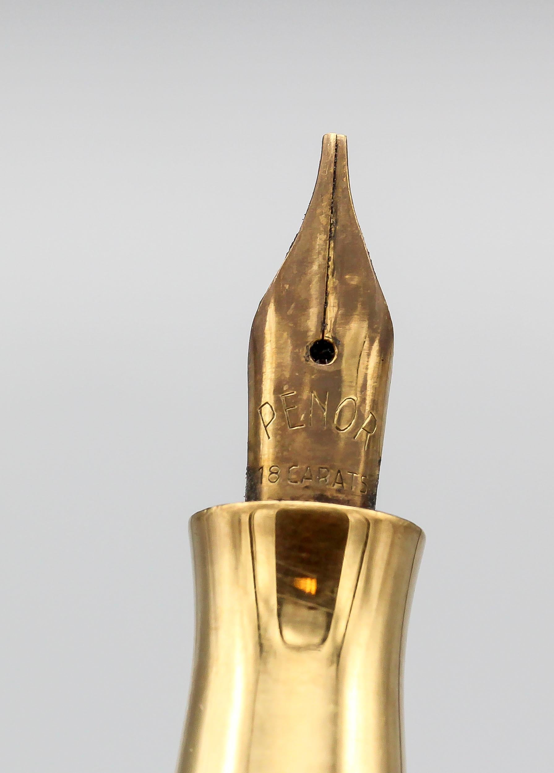 Van Cleef & Arpels Art Deco 18 Karat Gold Fountain Pen 1