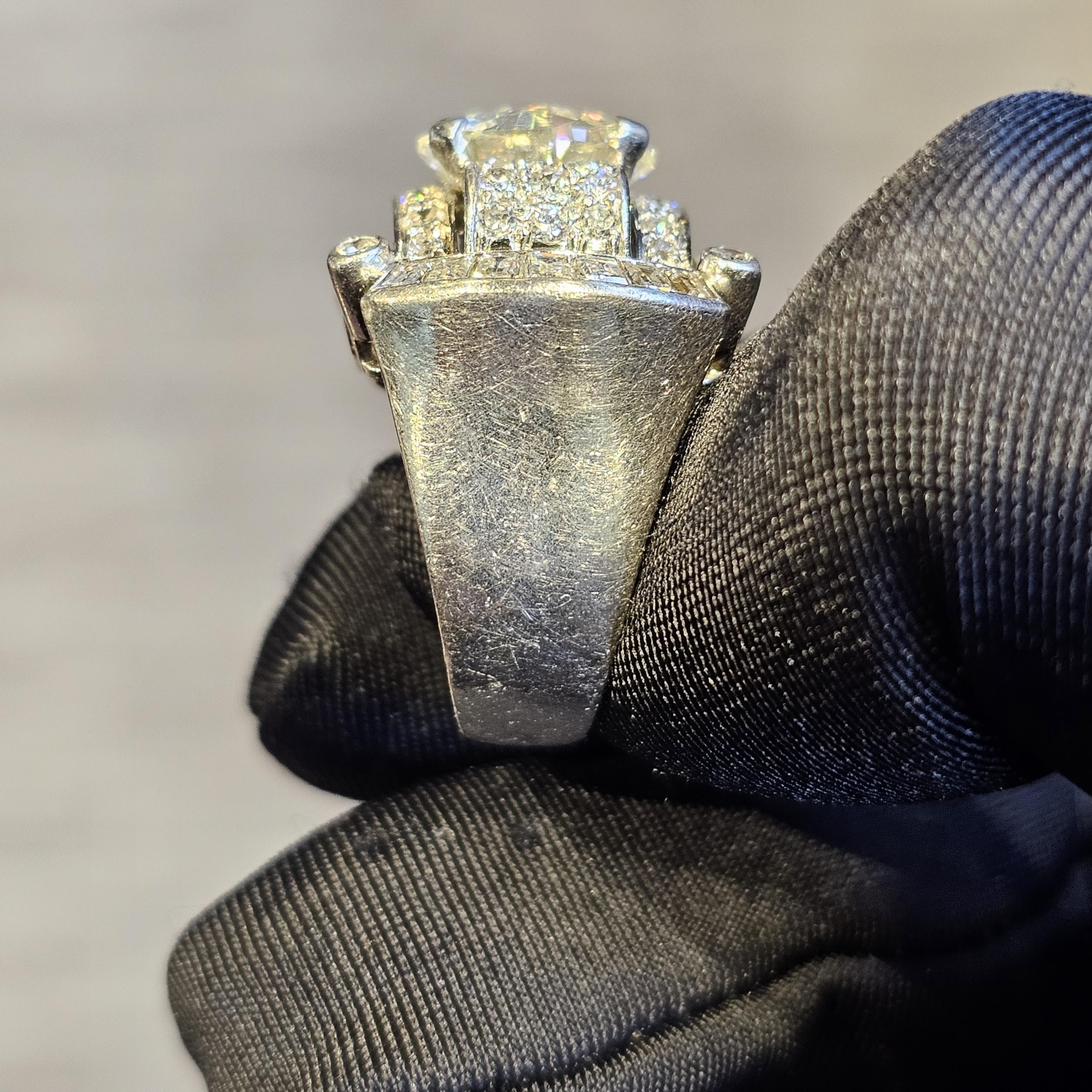 Van Cleef & Arpels Art Deco Diamond Ring  For Sale 3