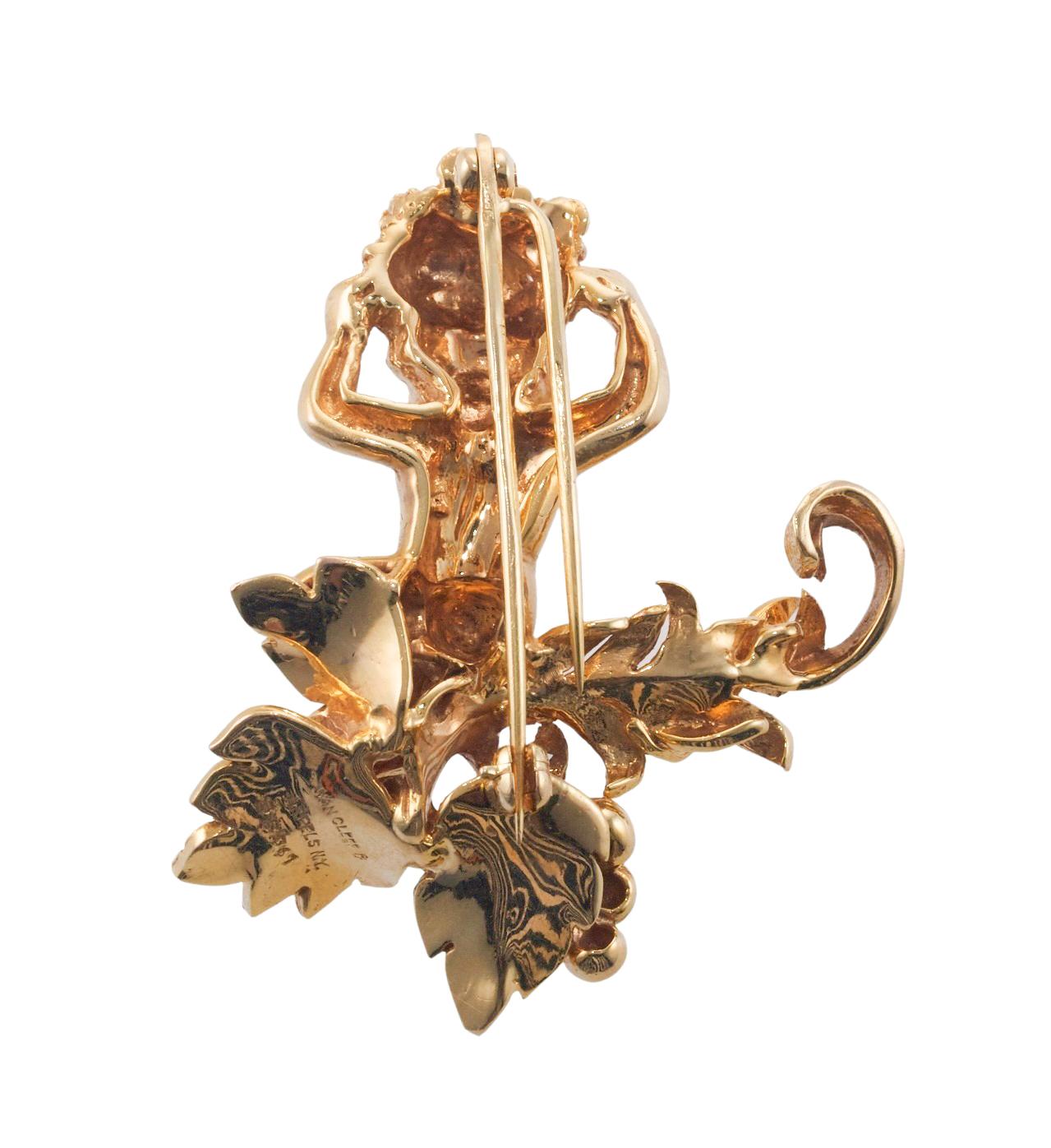 Van Cleef & Arpels Bacchus Wine God Gold Brooch Pin In Excellent Condition For Sale In New York, NY