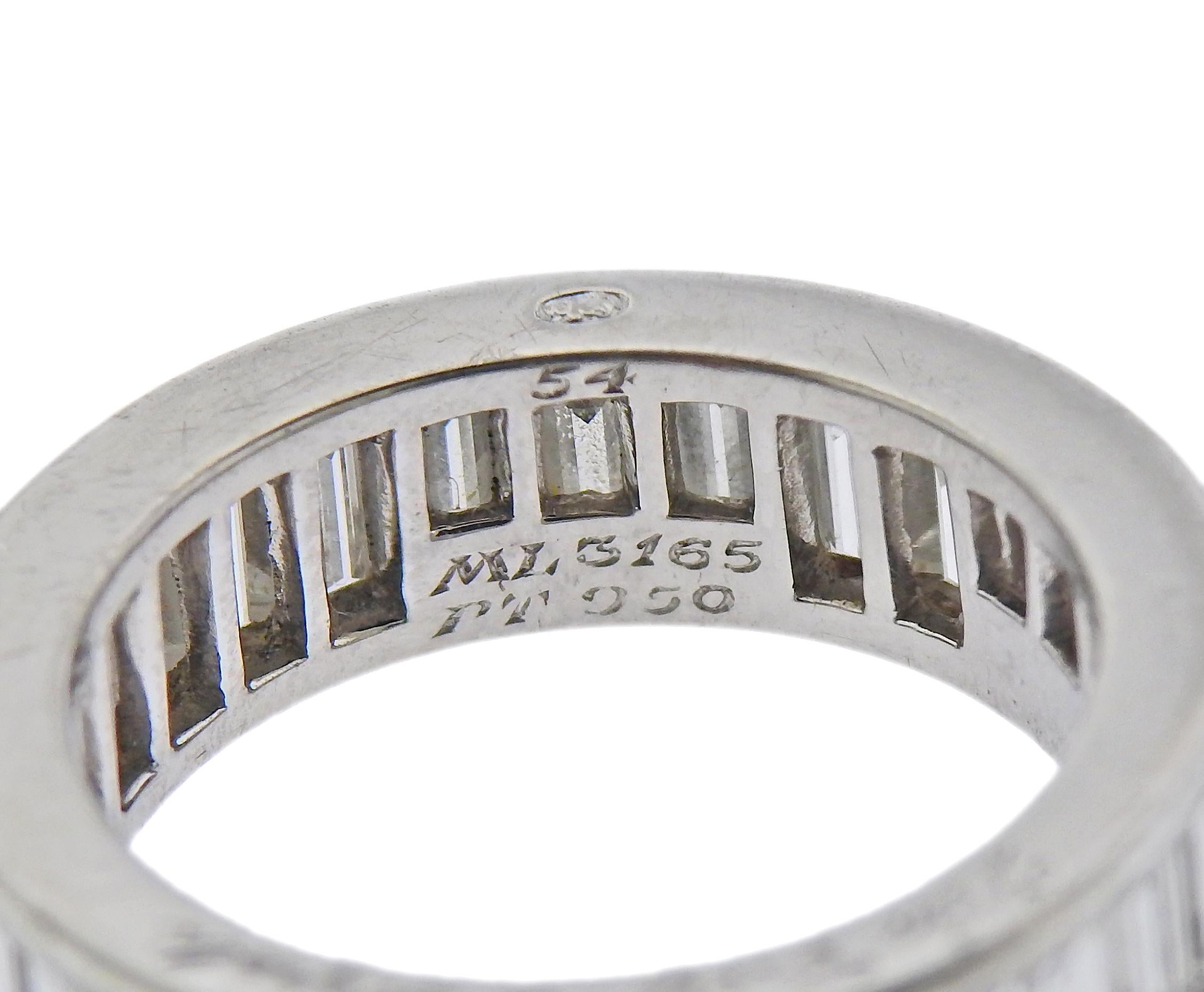 Van Cleef & Arpels Baguette Diamond Platinum Eternity Wedding Band Ring In Excellent Condition In New York, NY
