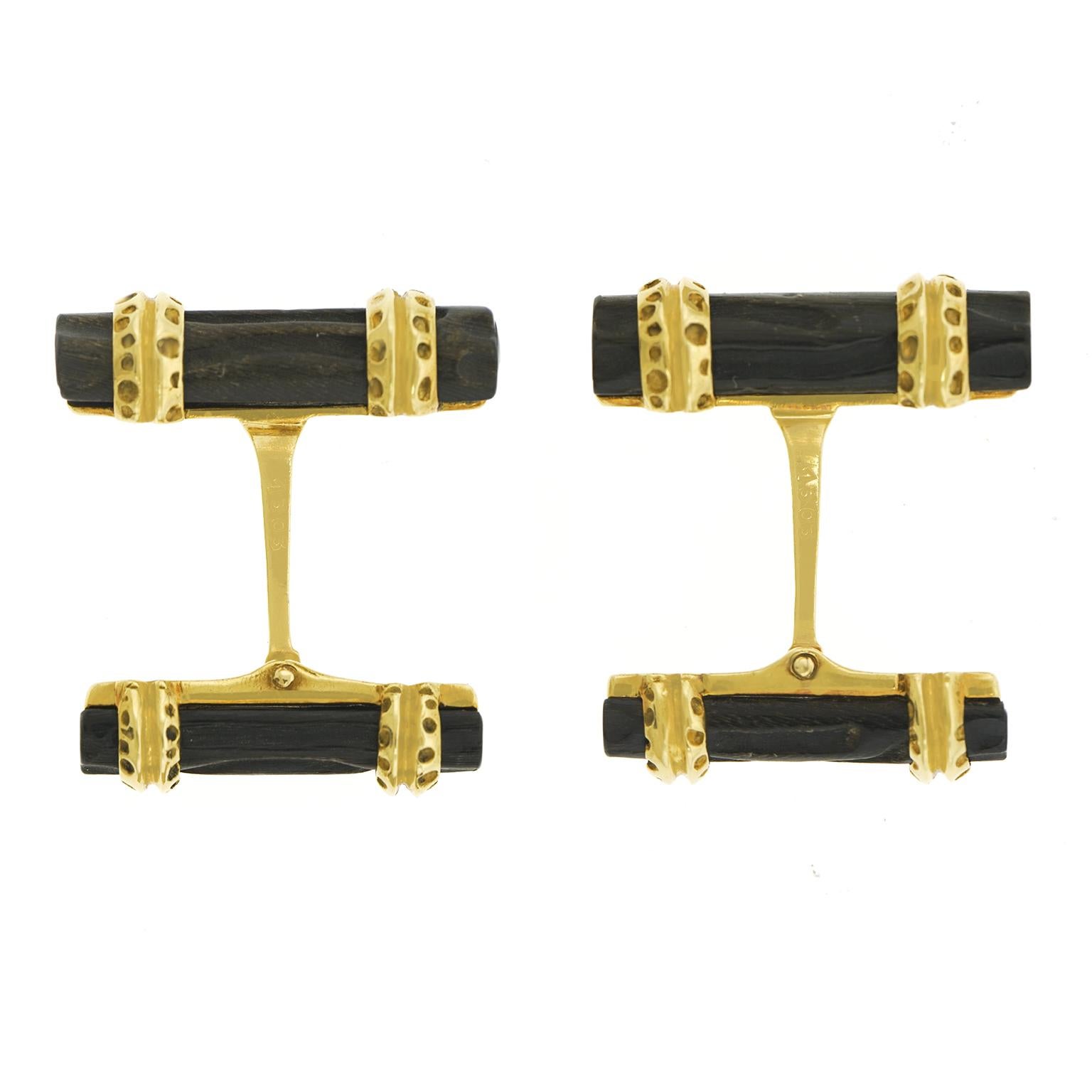 Van Cleef & Arpels Black Coral and Gold Cufflinks In Excellent Condition In Litchfield, CT