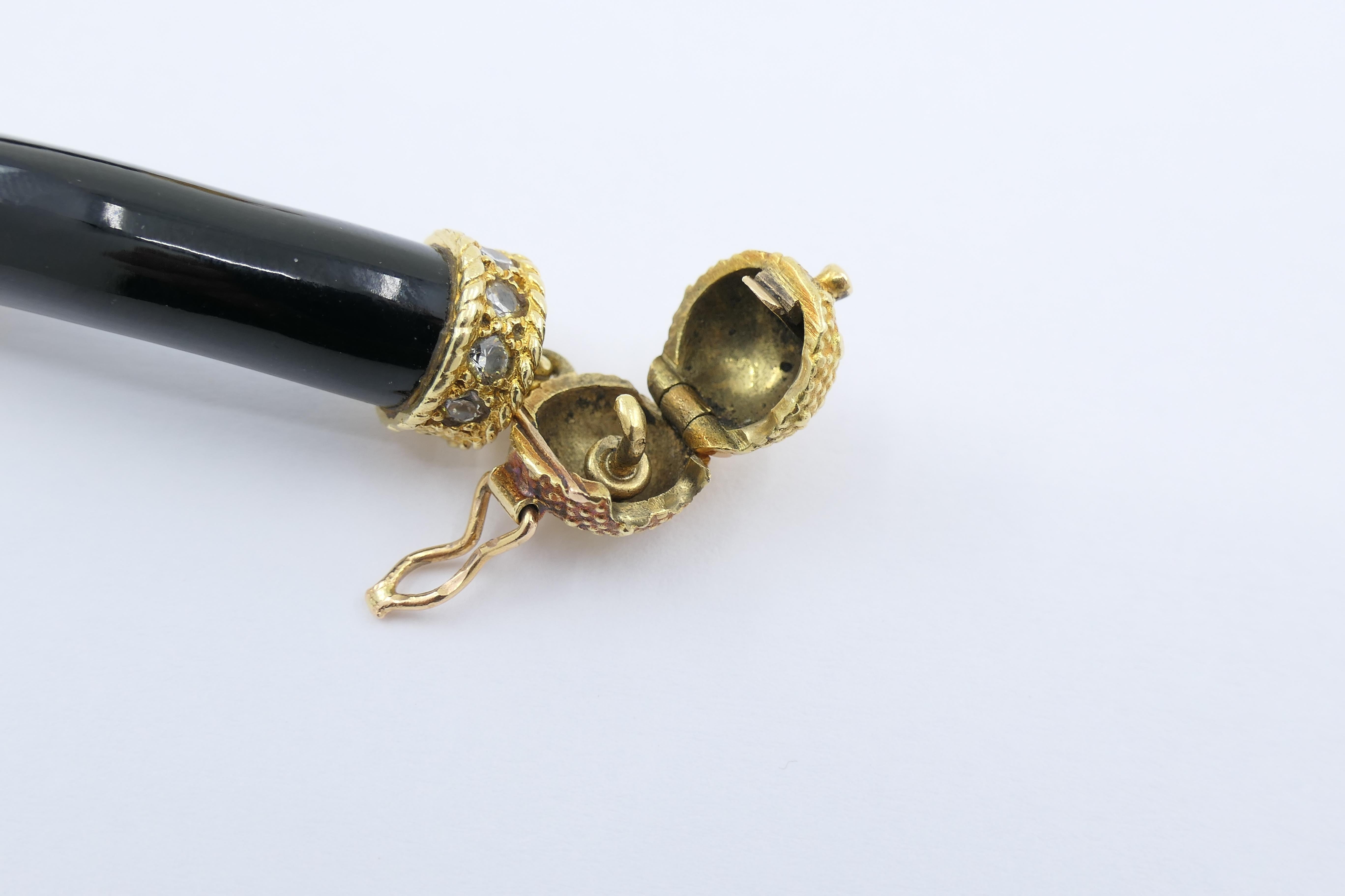 Van Cleef & Arpels Black Onyx Diamond Vintage Bracelet For Sale 5
