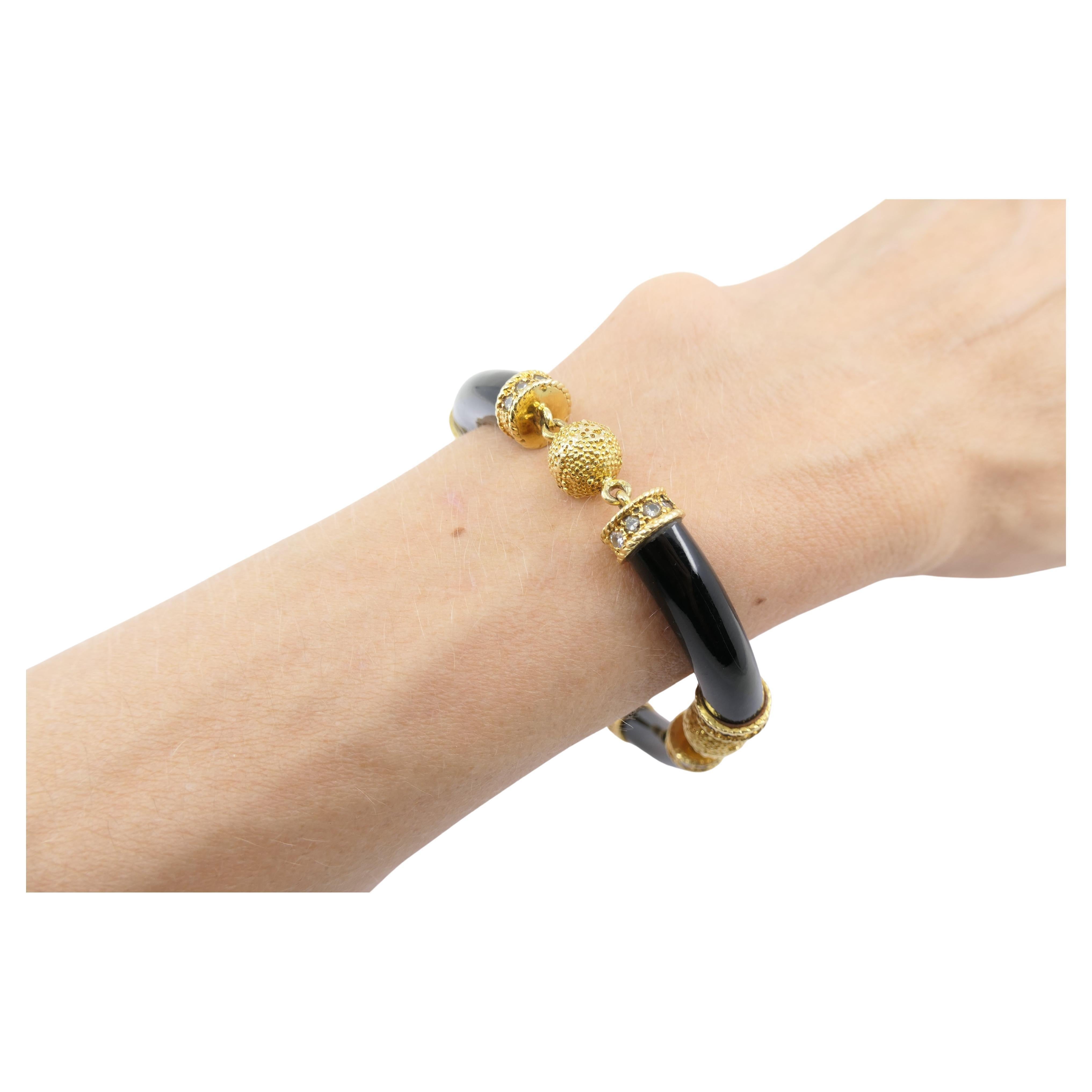 Van Cleef & Arpels Black Onyx Diamond Vintage Bracelet For Sale 3