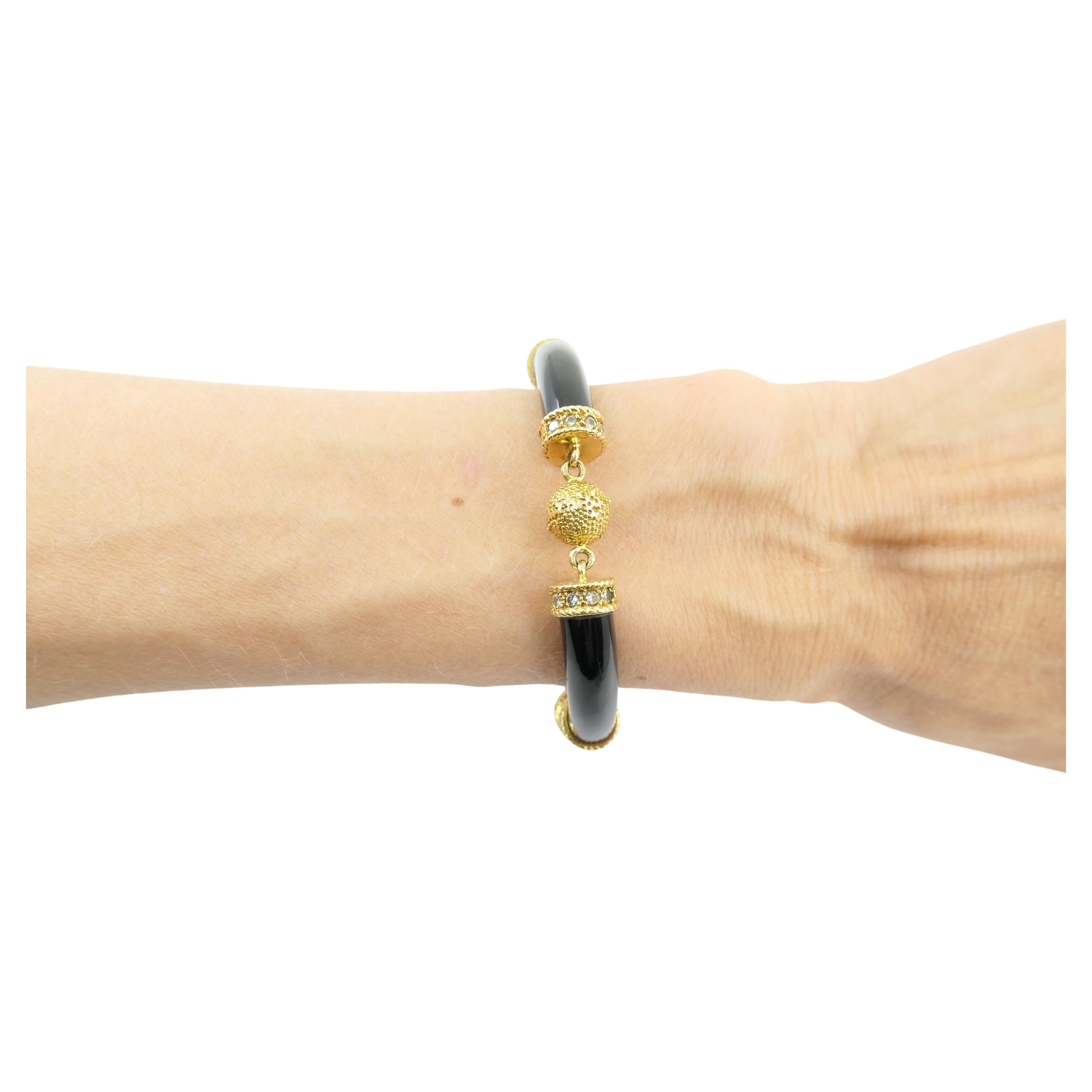 Van Cleef & Arpels Black Onyx Diamond Vintage Bracelet For Sale 4