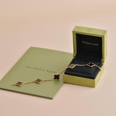 Van Cleef & Arpels: Alhambra-Armband aus Gelbgold mit schwarzem Onyx