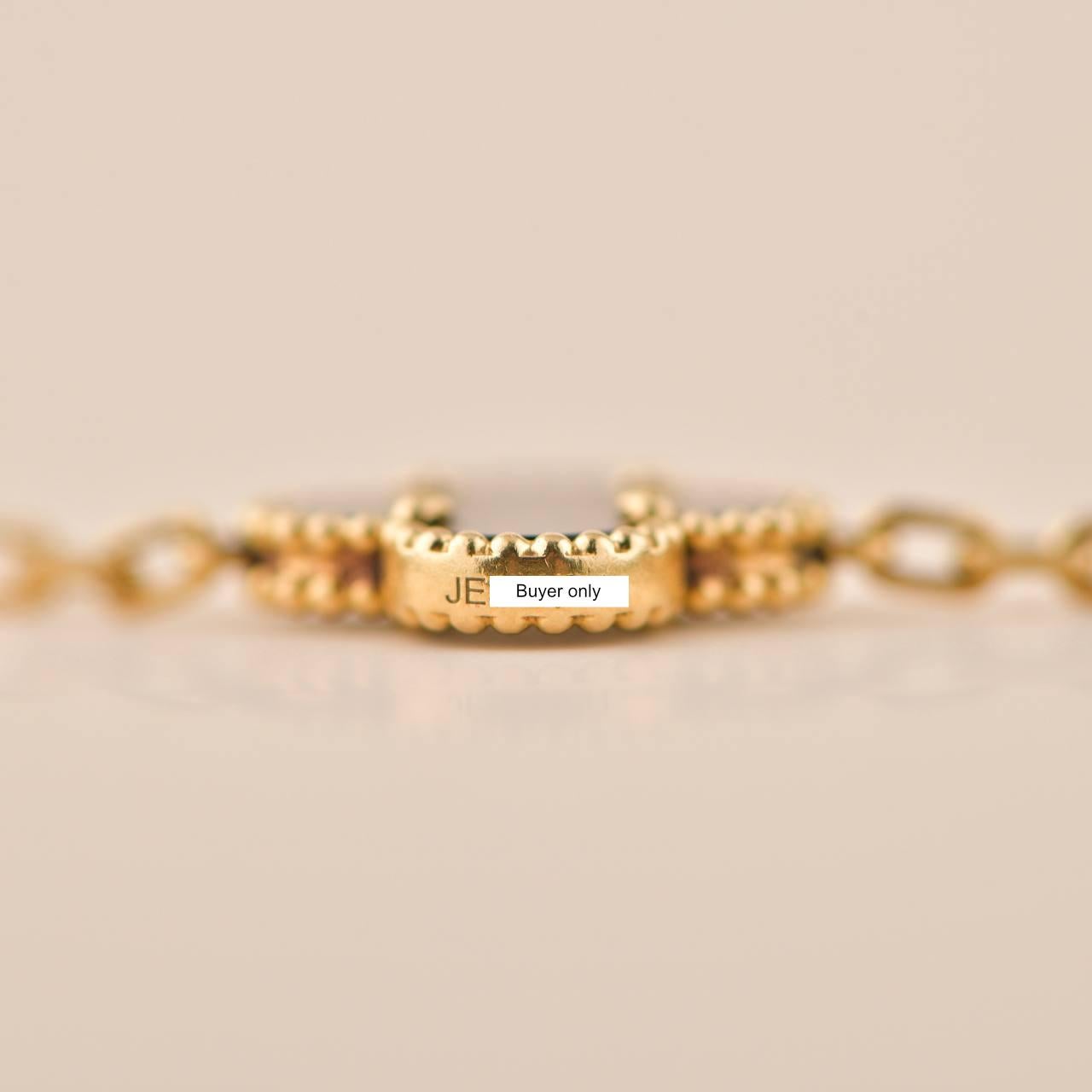 Van Cleef & Arpels: Alhambra-Armband aus Gelbgold mit schwarzem Onyx für Damen oder Herren