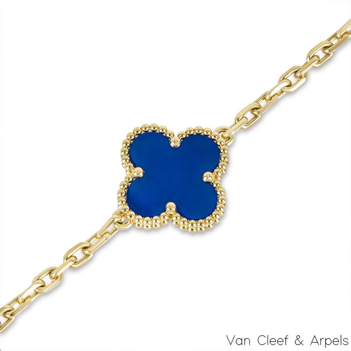 Van Cleef & Arpels Blau Gold Achat Vintage Alhambra Armband mit 5 Motiven VCARP34900 für Damen oder Herren im Angebot