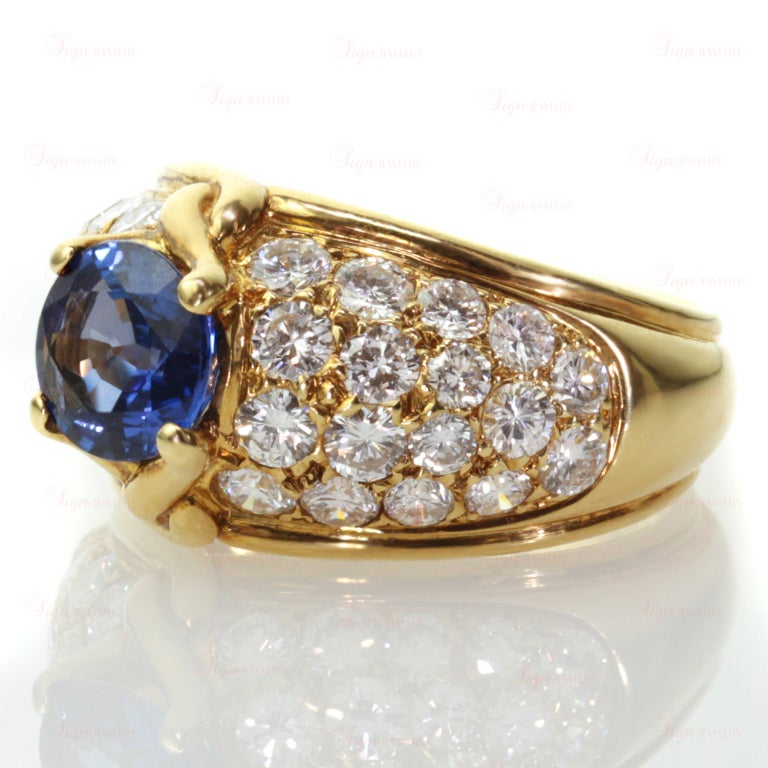 Stone Yellow Color Van Cleef and Arpels Blue Sapphire Diamond Yellow Gold Ring For Sale at ...