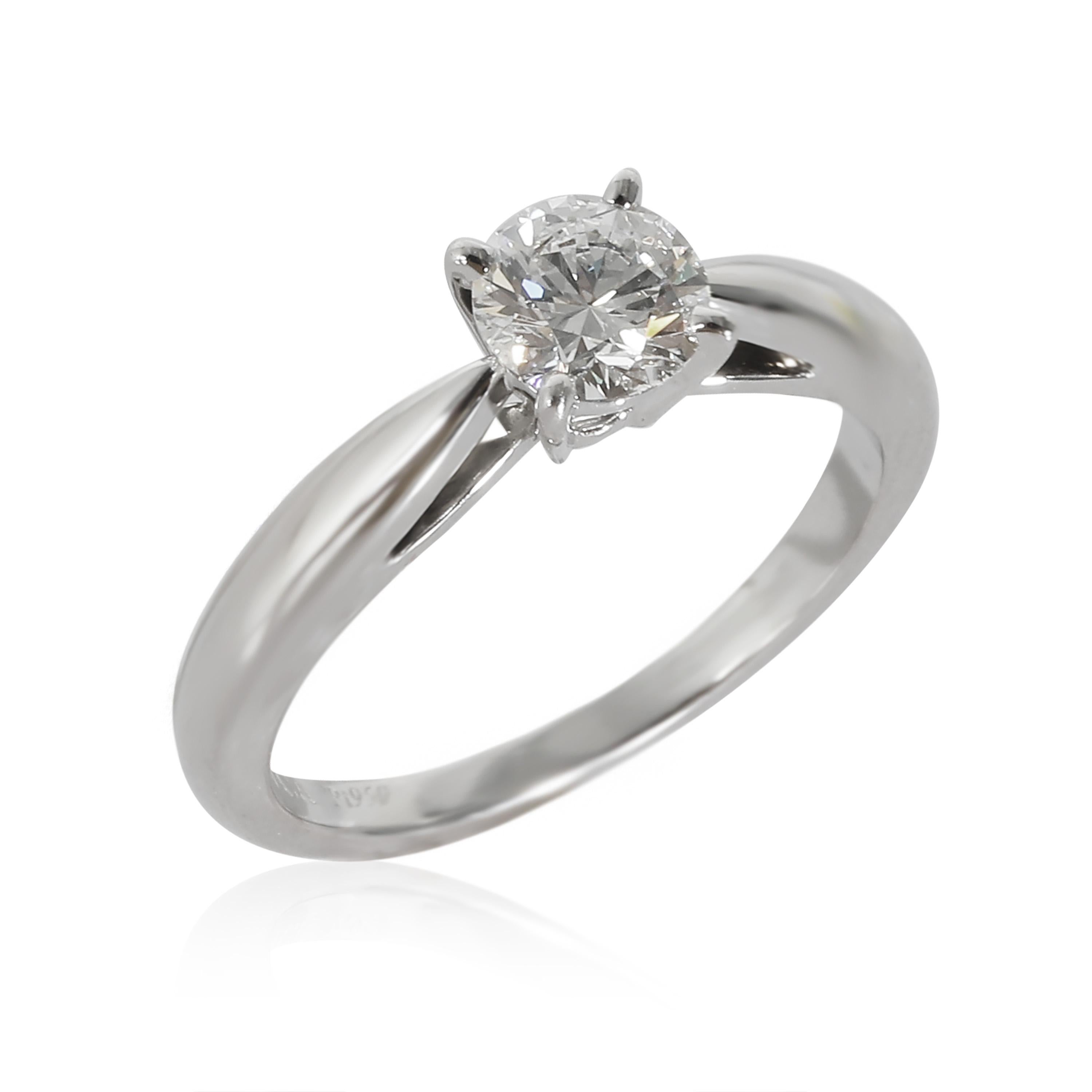 Van Cleef & Arpels Bonheur Engagement Ring in  Platinum Colorless VVS2 1