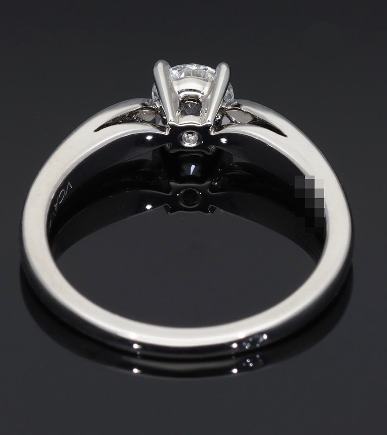 Van Cleef & Arpels Anello solitario con diamante 0,43ct D-VVS2-Ex in platino in vendita 9