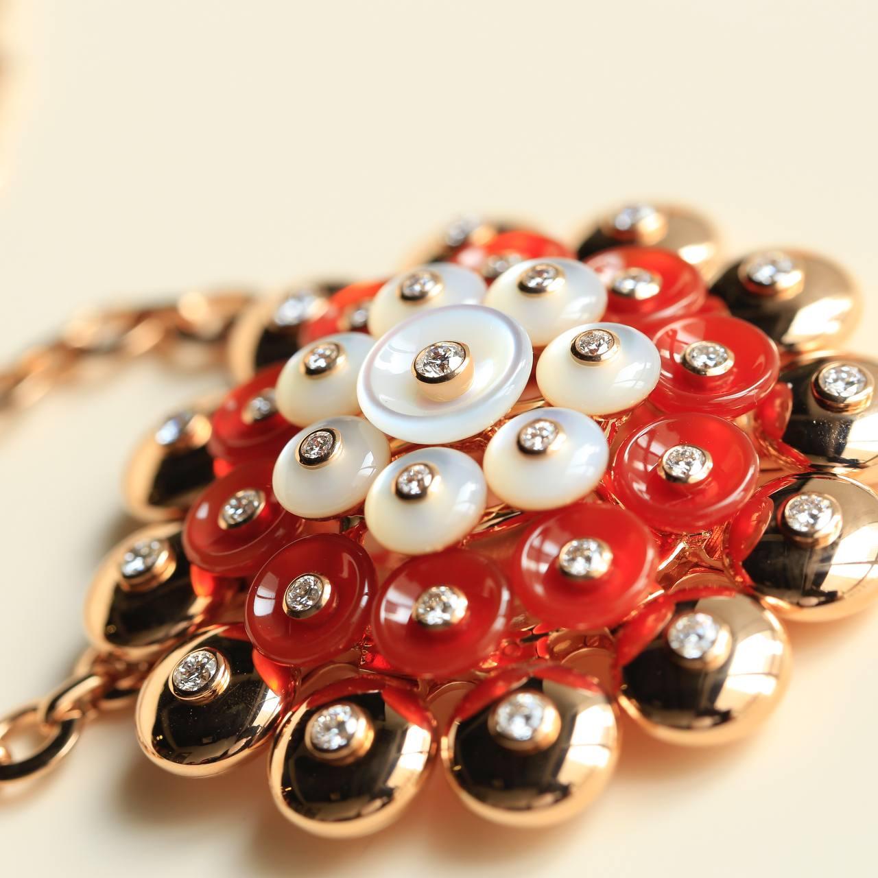 Women's or Men's Van Cleef & Arpels Bouton D'or 18k Rose Gold Carnelian Diamond Pendant Necklace