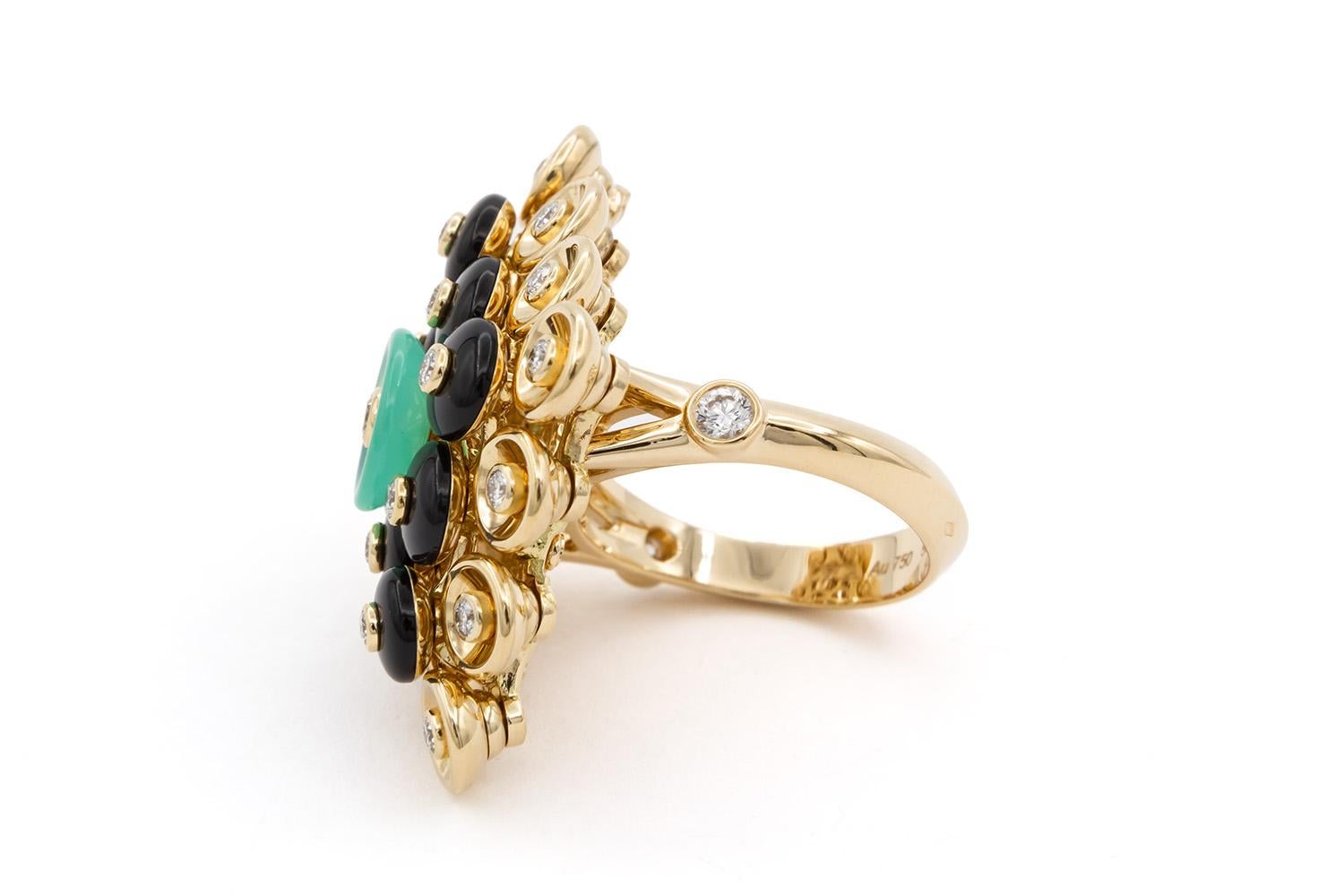 Van Cleef & Arpels Bouton D'or Ring 18k Yellow Gold Chrysoprase Diamond Onyx BNP 1