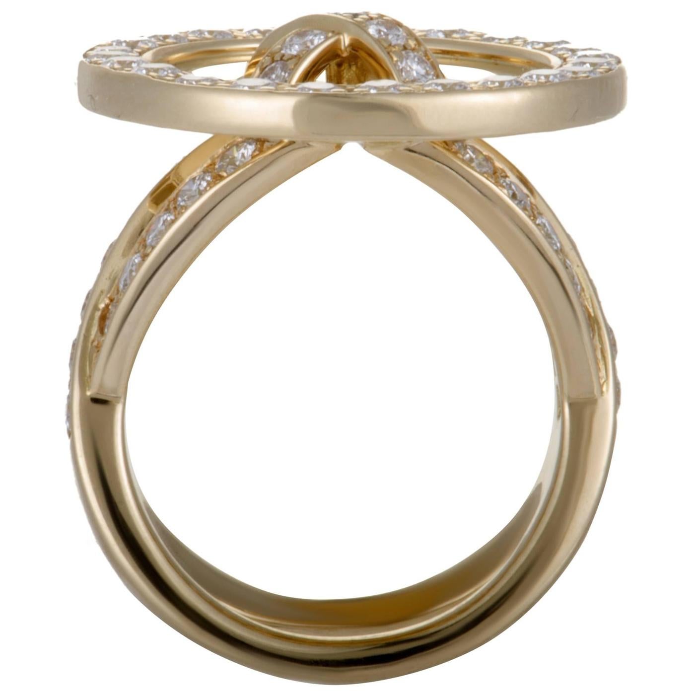 Splendido anello Van Cleef & Arpels Boutonnière in oro giallo con diamanti, una bellissima incastonatura intrecciata in oro giallo, decorata con un superbo motivo concavo in oro giallo al centro delicatamente incastonato con diamanti taglio