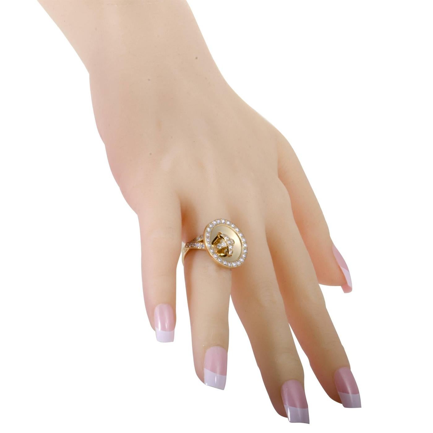 Taglio rotondo Anello a bottone Van Cleef & Arpels Boutonnière in oro giallo e diamanti in vendita