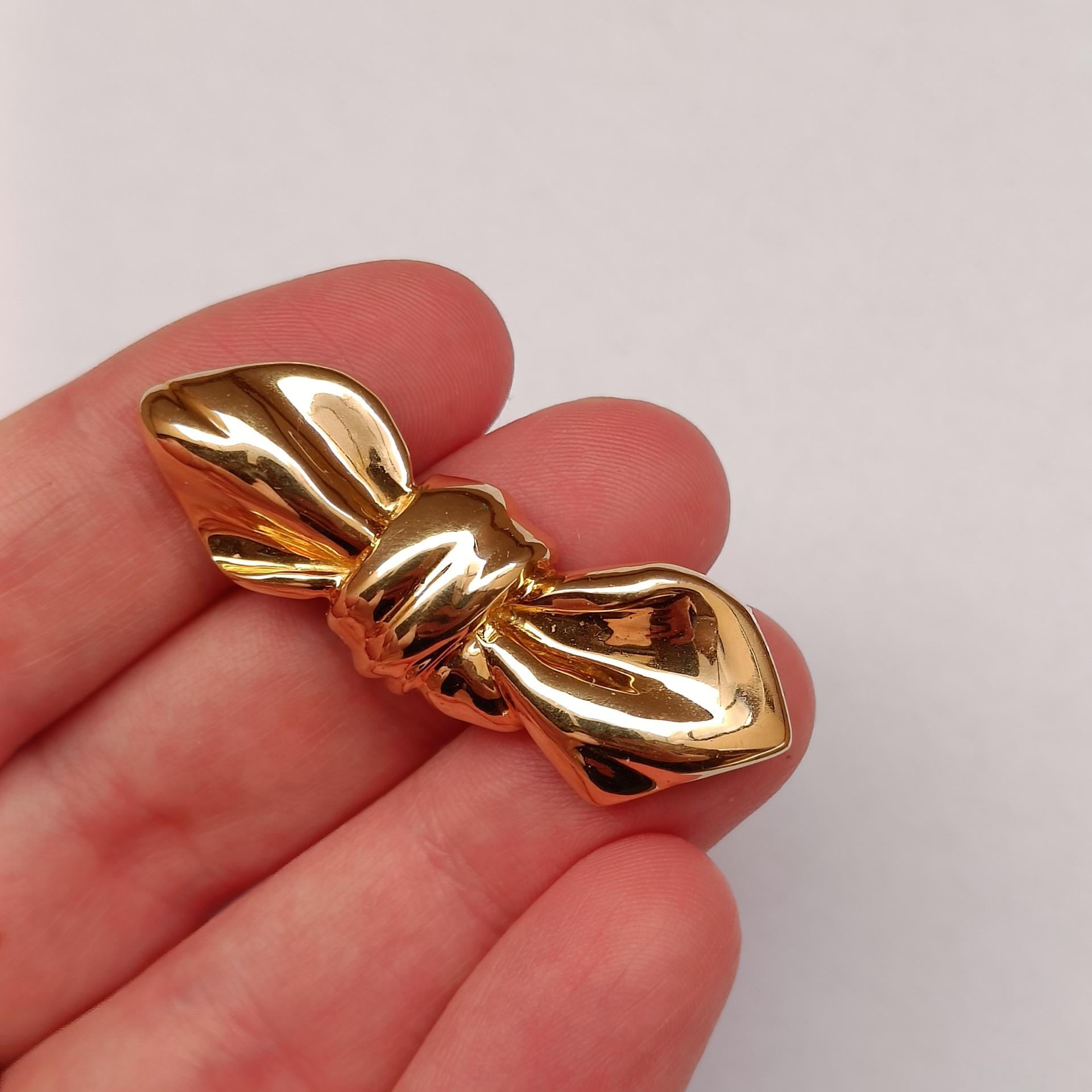 Van Cleef & Arpels  Bow Brooches 18k Gold - 2 Pieces For Sale 5