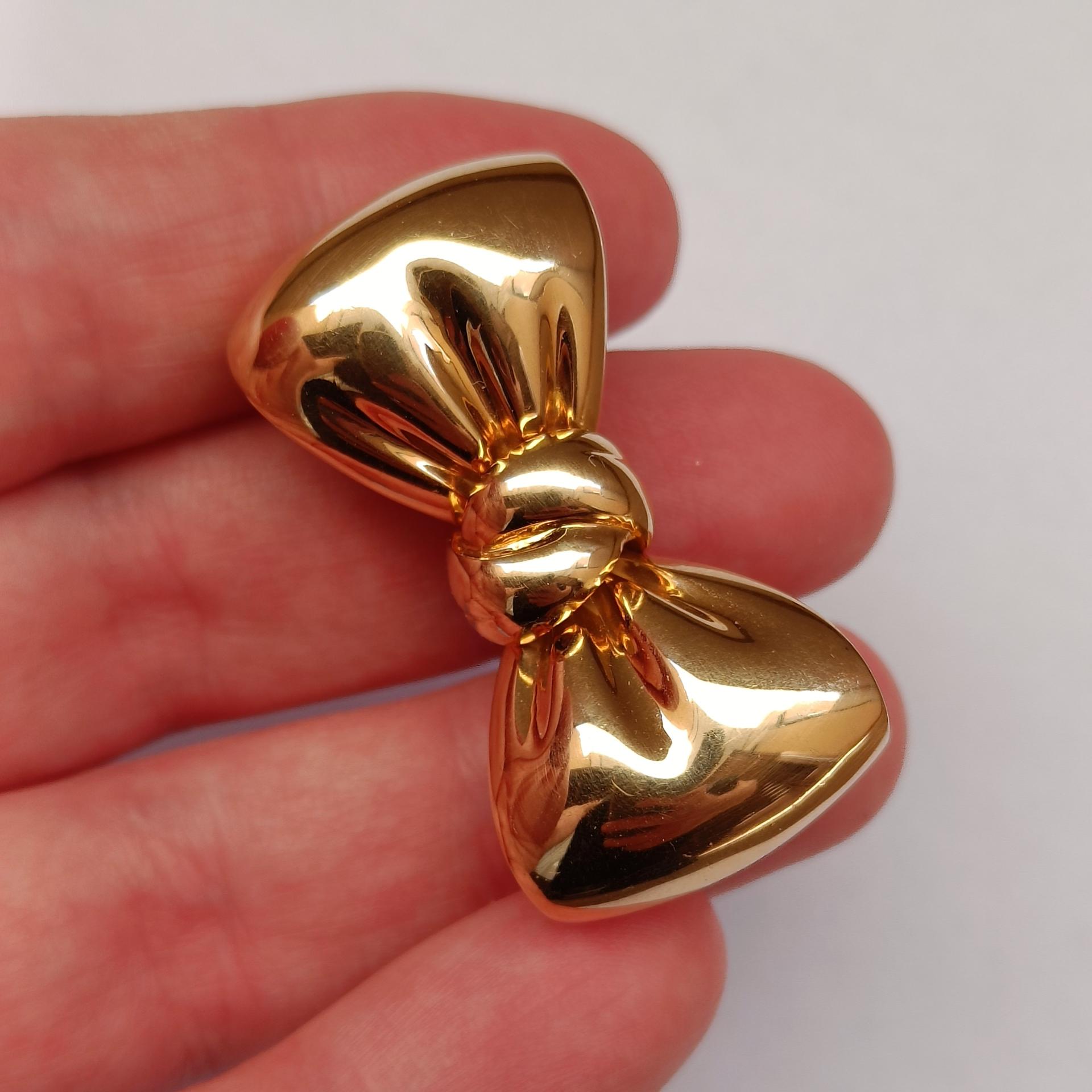 Van Cleef & Arpels  Bow Brooches 18k Gold - 2 Pieces For Sale 2