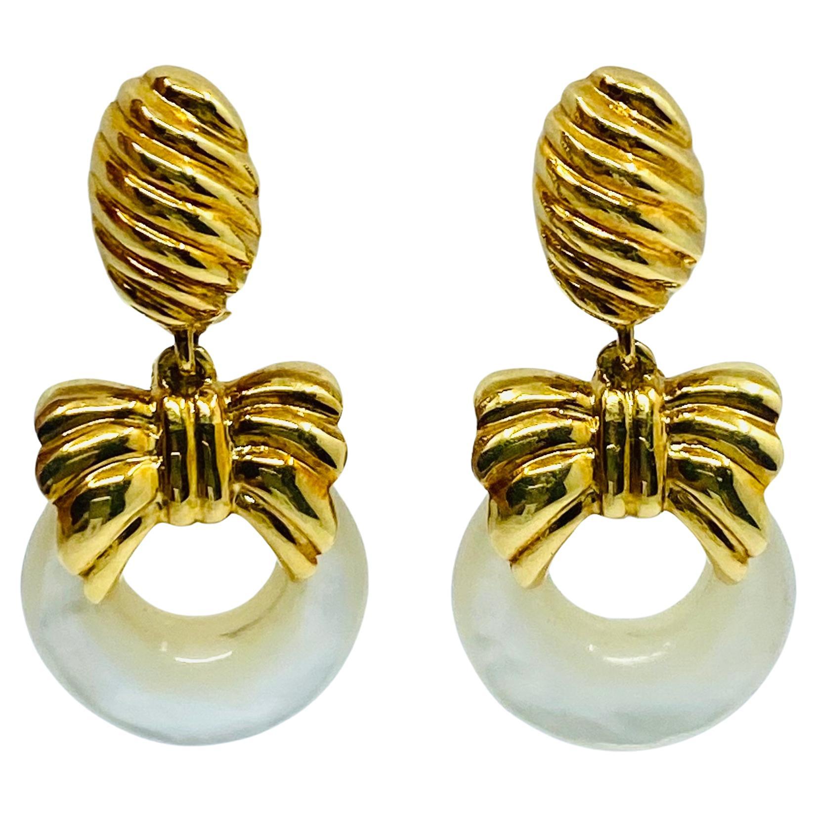 Van Cleef & Arpels austauschbare Ohrringe aus 18 Karat Gold mit Schleife im Angebot