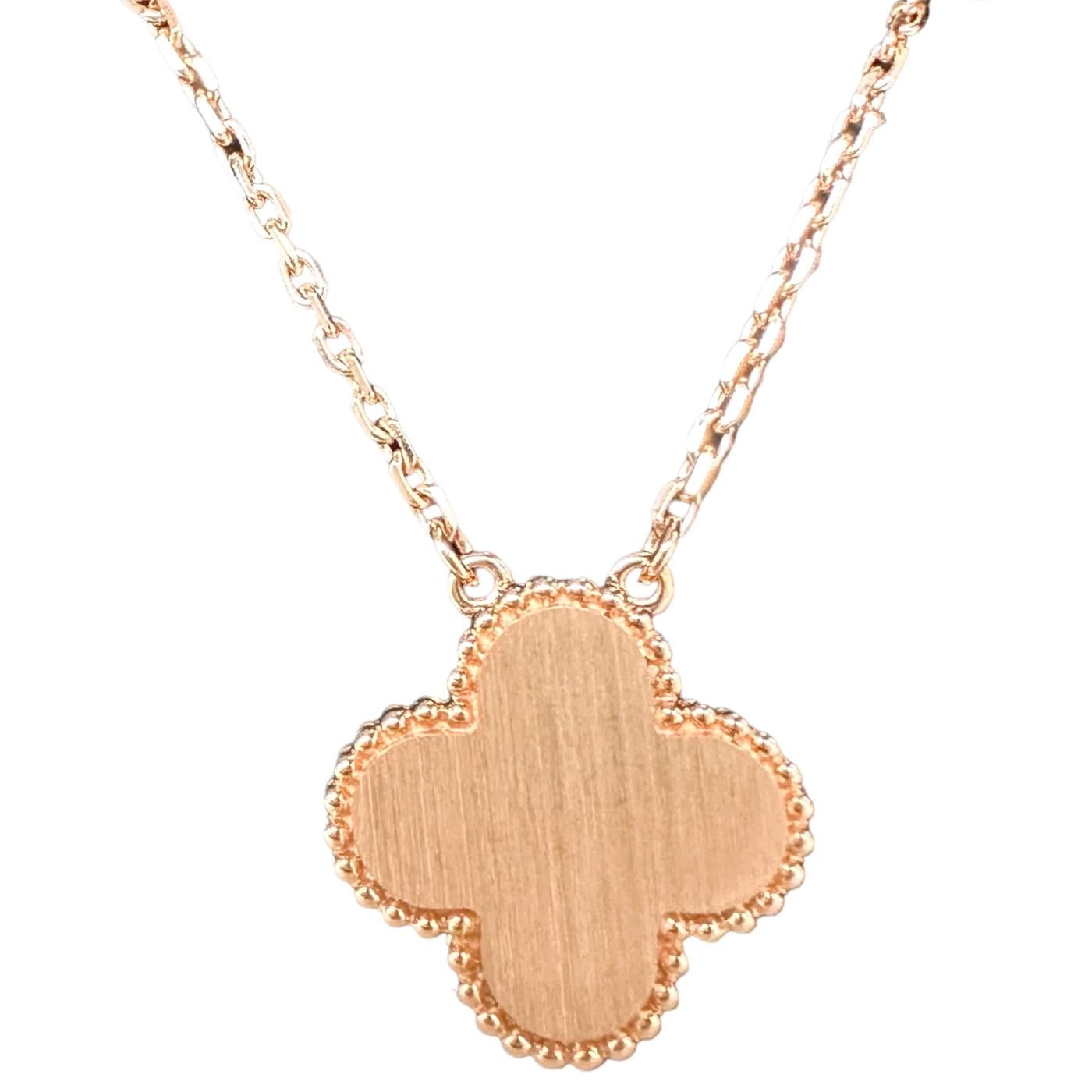 Van Cleef & Arpels VCA Limited Edition 2017 als Holiday-Anhänger mit Bull's Eye Stein in 18k Roségold mit 1 runden Diamanten, DEF, IF bis VVS Diamantqualität, Signature Vintage Alhambra Kleeblattmotiv

Einzelheiten:
Marke: Van Cleef & Arpels
Typ: