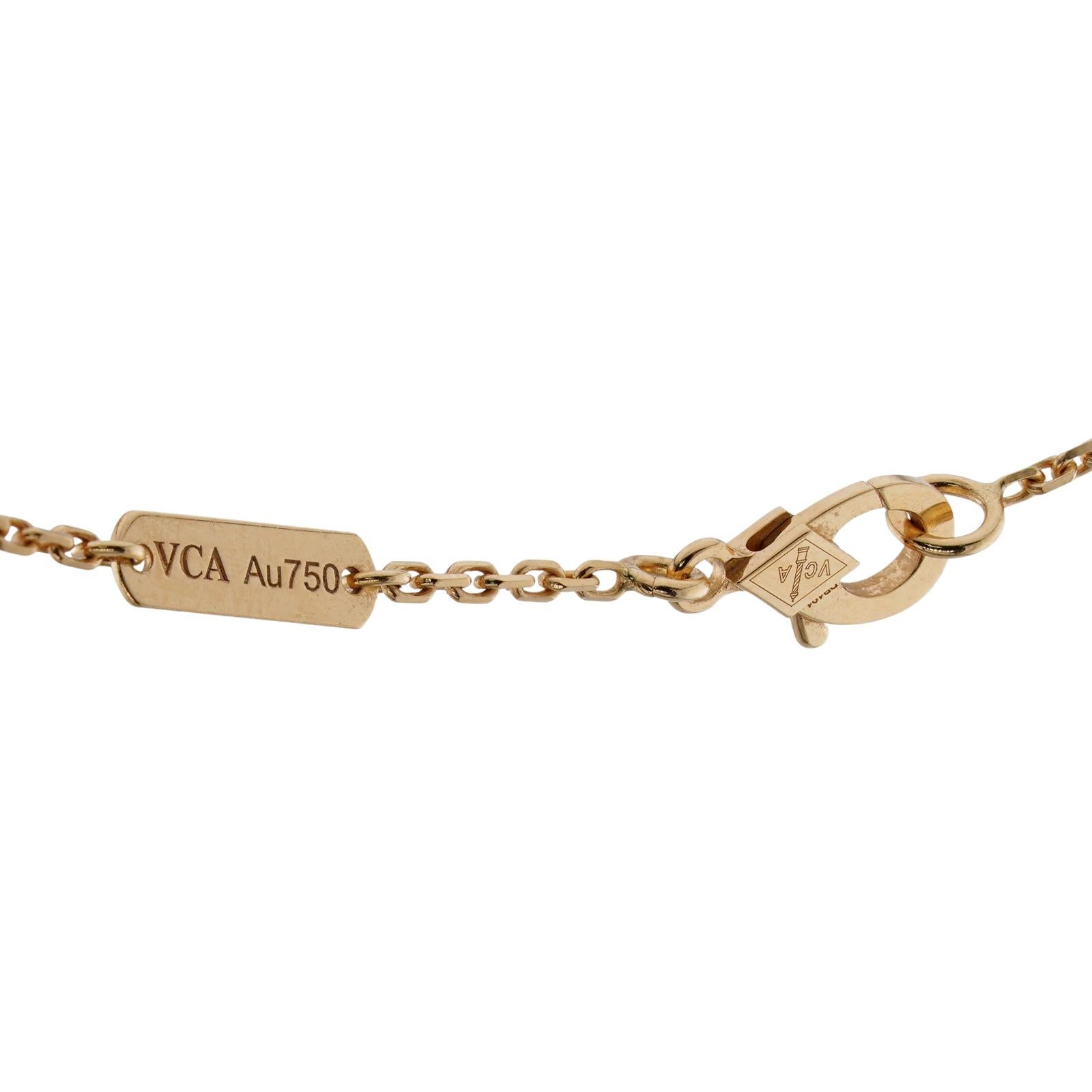 VAN CLEEF & ARPELS Halskette aus Gelbgold mit Schmetterlingsanhänger aus Perlmutt und Gelbgold 4