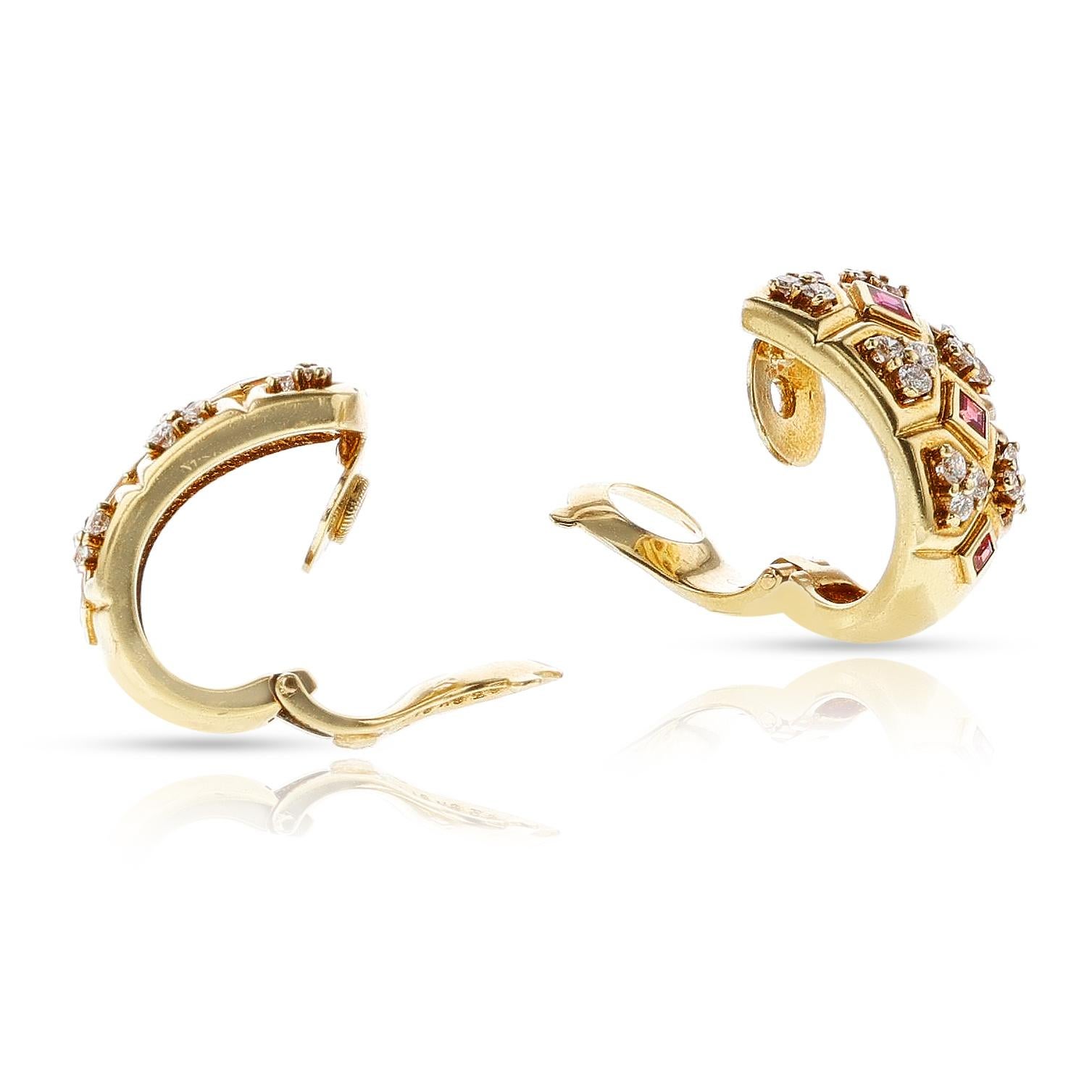 Orecchini con rubini e diamanti Van Cleef & Arpels by Pery et Fils, 18 ct. In condizioni ottime in vendita a New York, NY