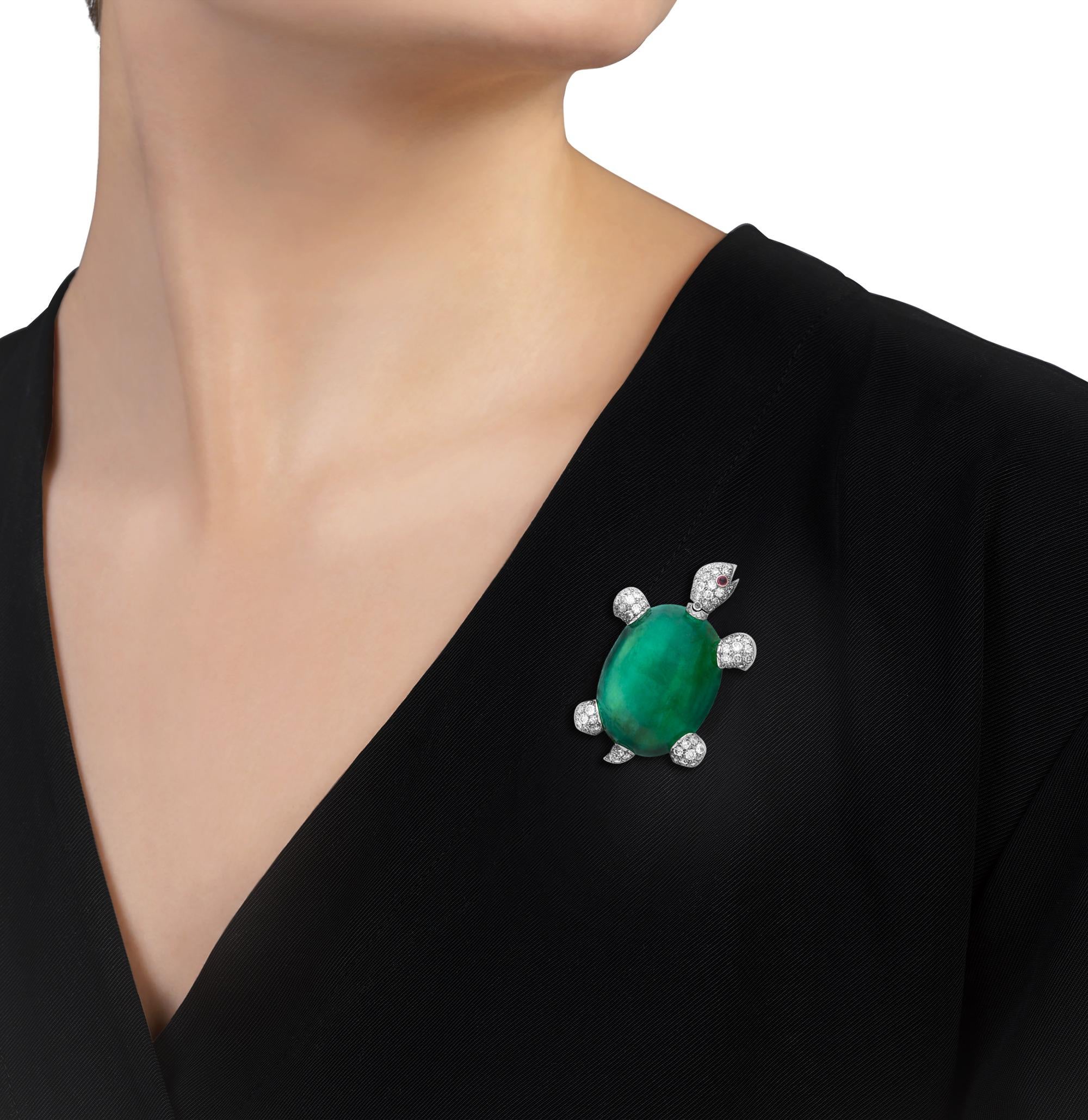 Retro Van Cleef & Arpels Cabochon Emerald Turtle Brooch, 63.64 carats For Sale