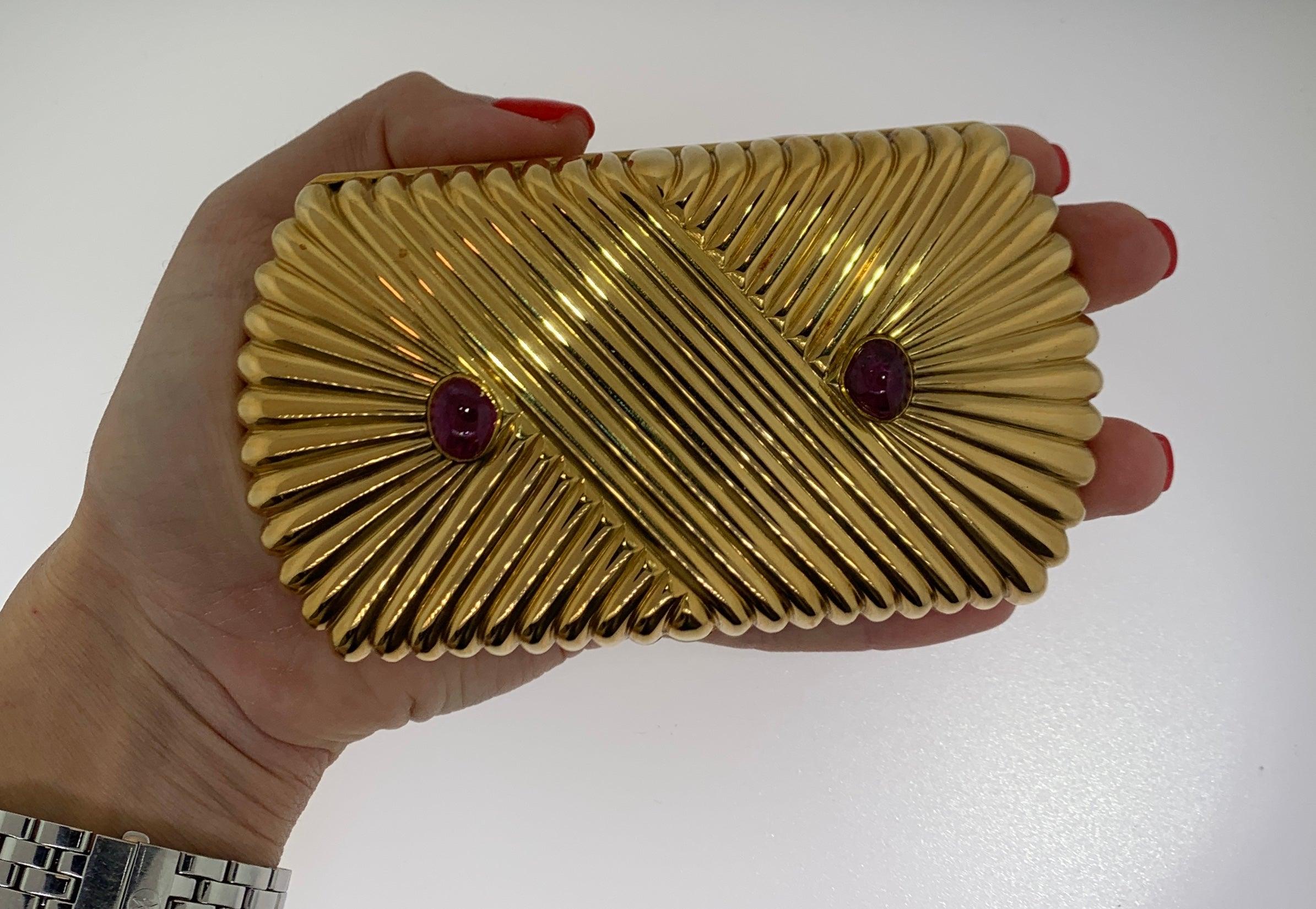 Van Cleef & Arpels Cabochon Ruby and Gold Minaudiere For Sale 5
