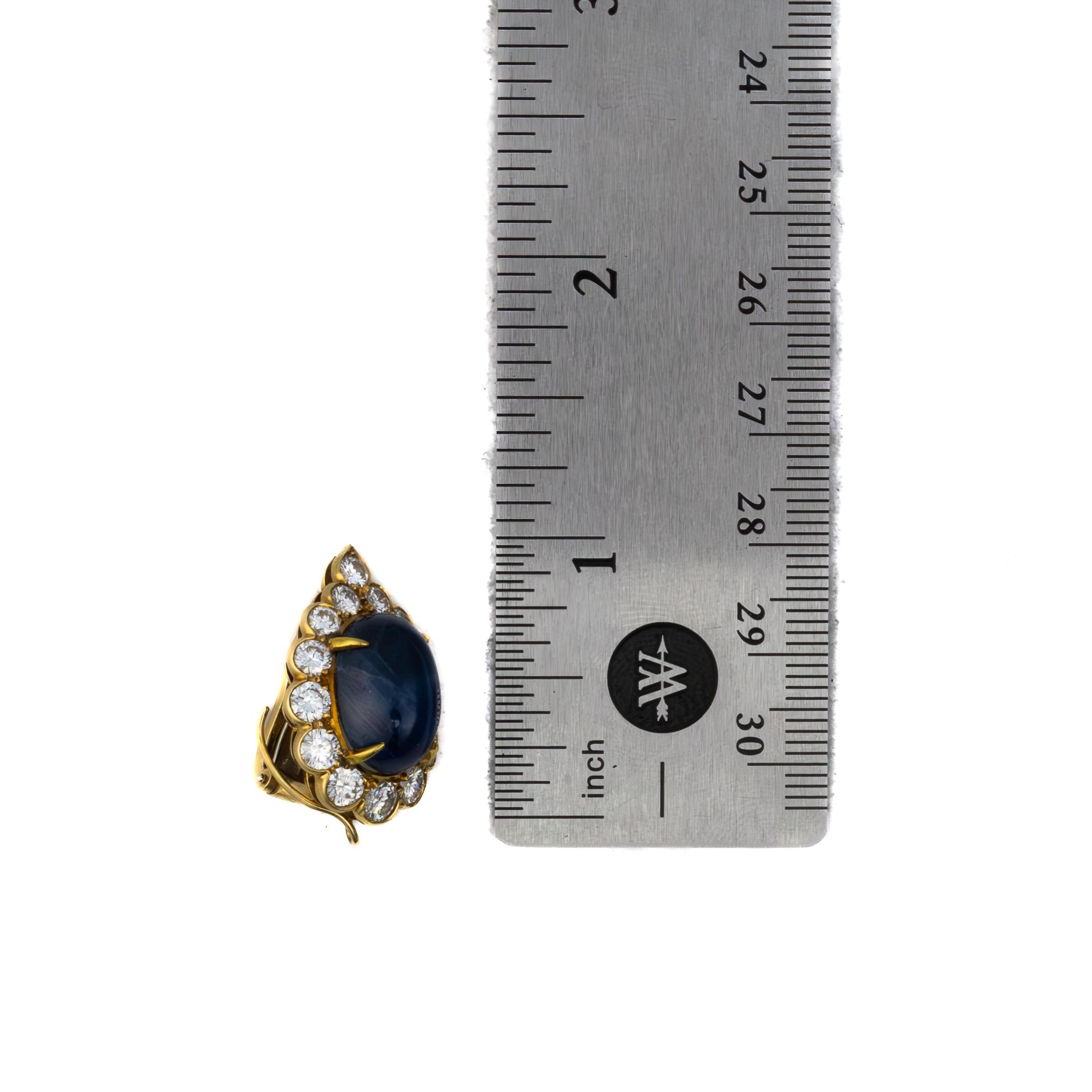 Orecchini a cerchio con zaffiro e diamante di Van Cleef & Arpels In condizioni ottime in vendita a New York, NY