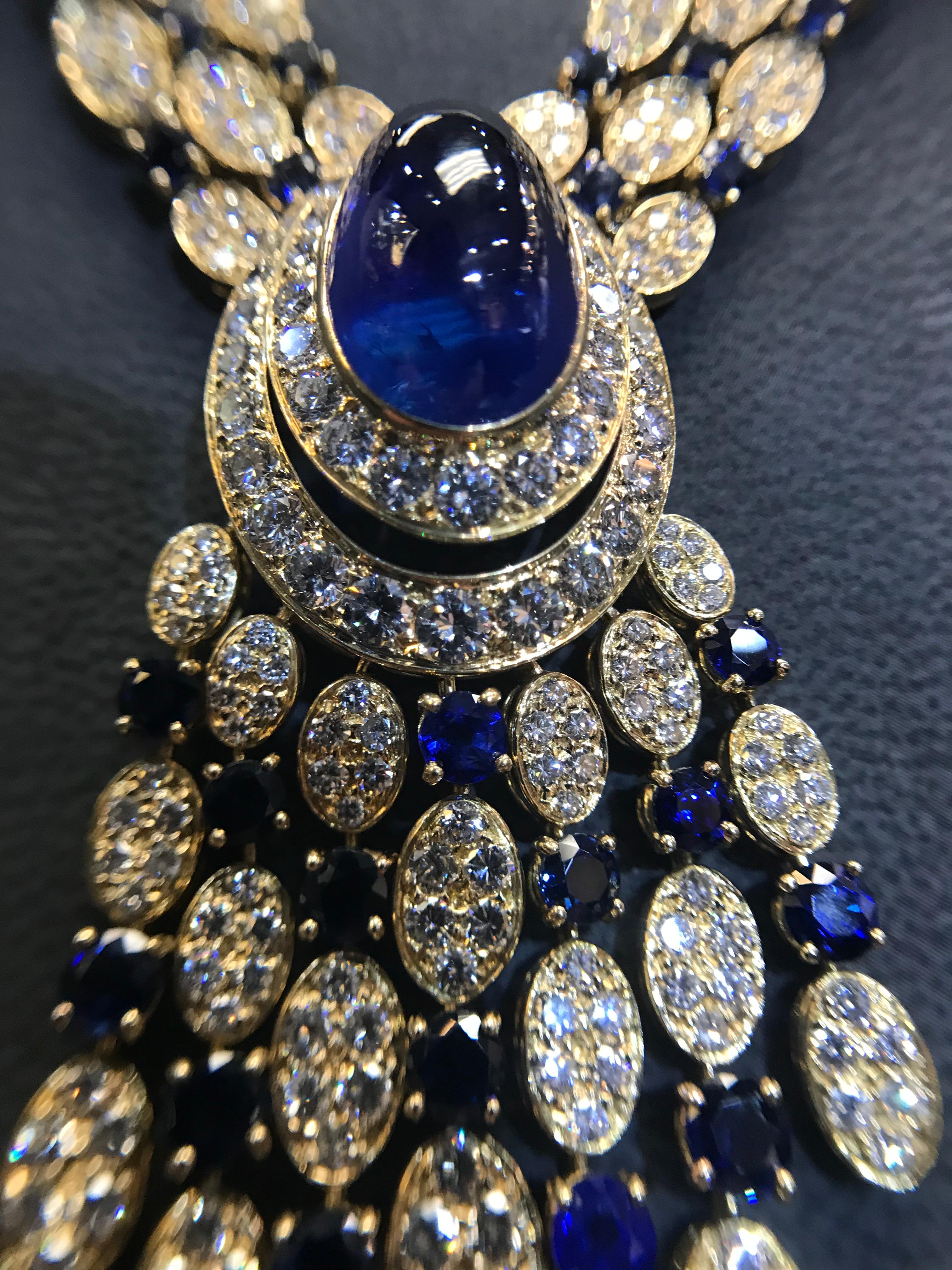 Women's or Men's Van Cleef & Arpels Cabochon Sapphire Diamond Necklace Bracelet Earring Set