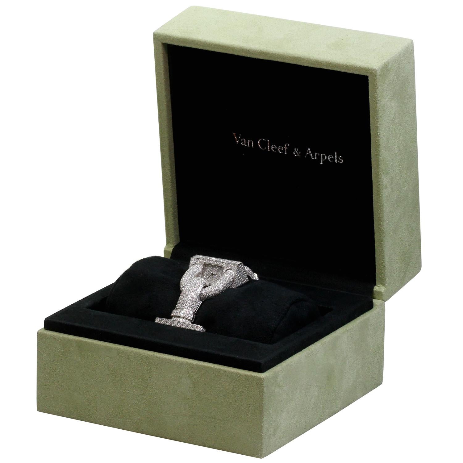 Taille brillant Van Cleef & Arpels Cadenas montre-bracelet Cadenas en or blanc et diamants en vente