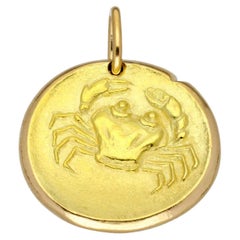 Van Cleef & Arpels Cancer Vintage Zodiac Gold Charm Mini K18 YG W26mm×H25mm