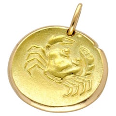 Van Cleef & Arpels Cancer Vintage Zodiac Gold Charm Mini K18 YG W26mm×H25mm