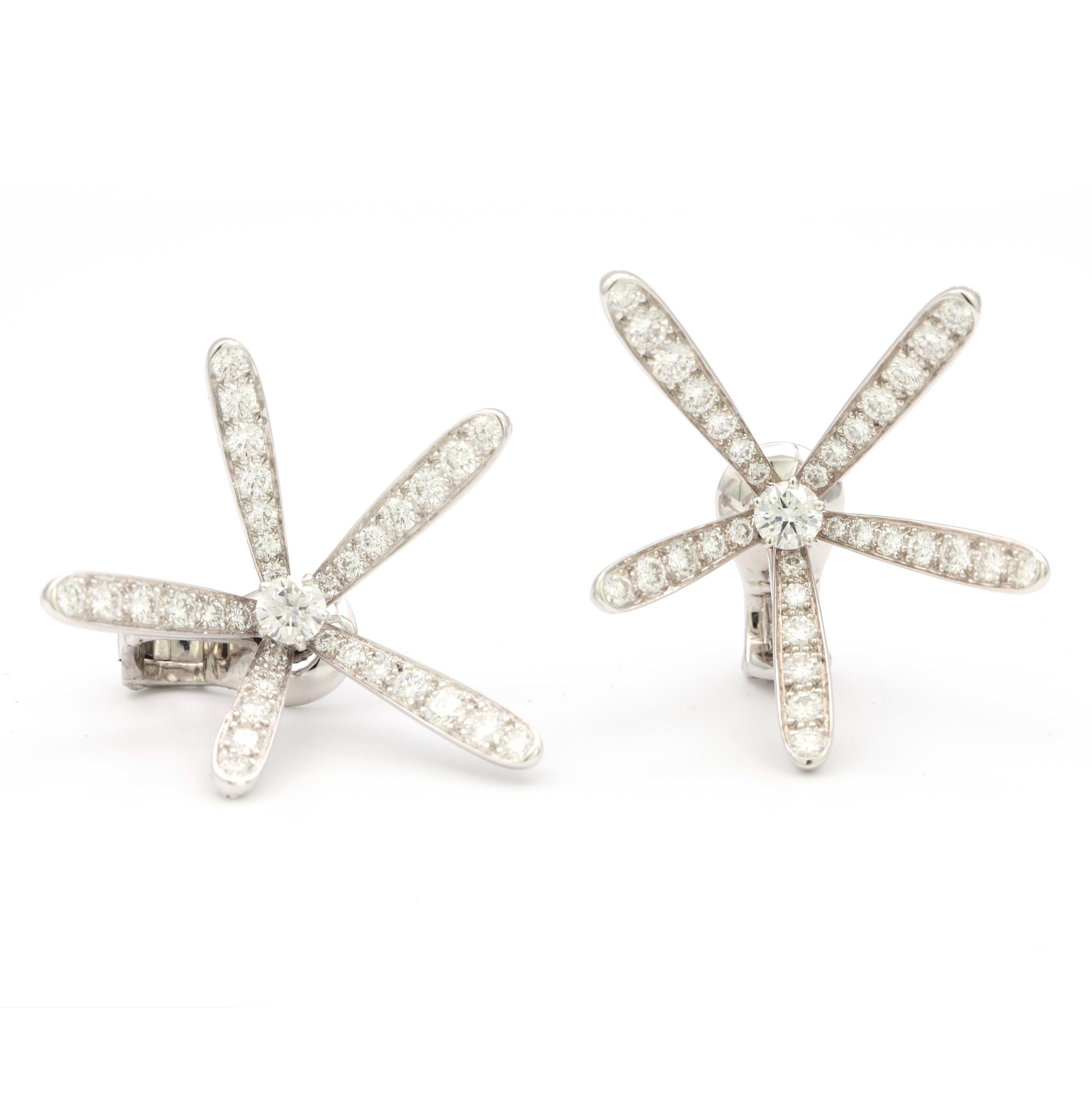 Contemporary Van Cleef & Arpels Caresse D'Eole White Gold and Diamond Earrings