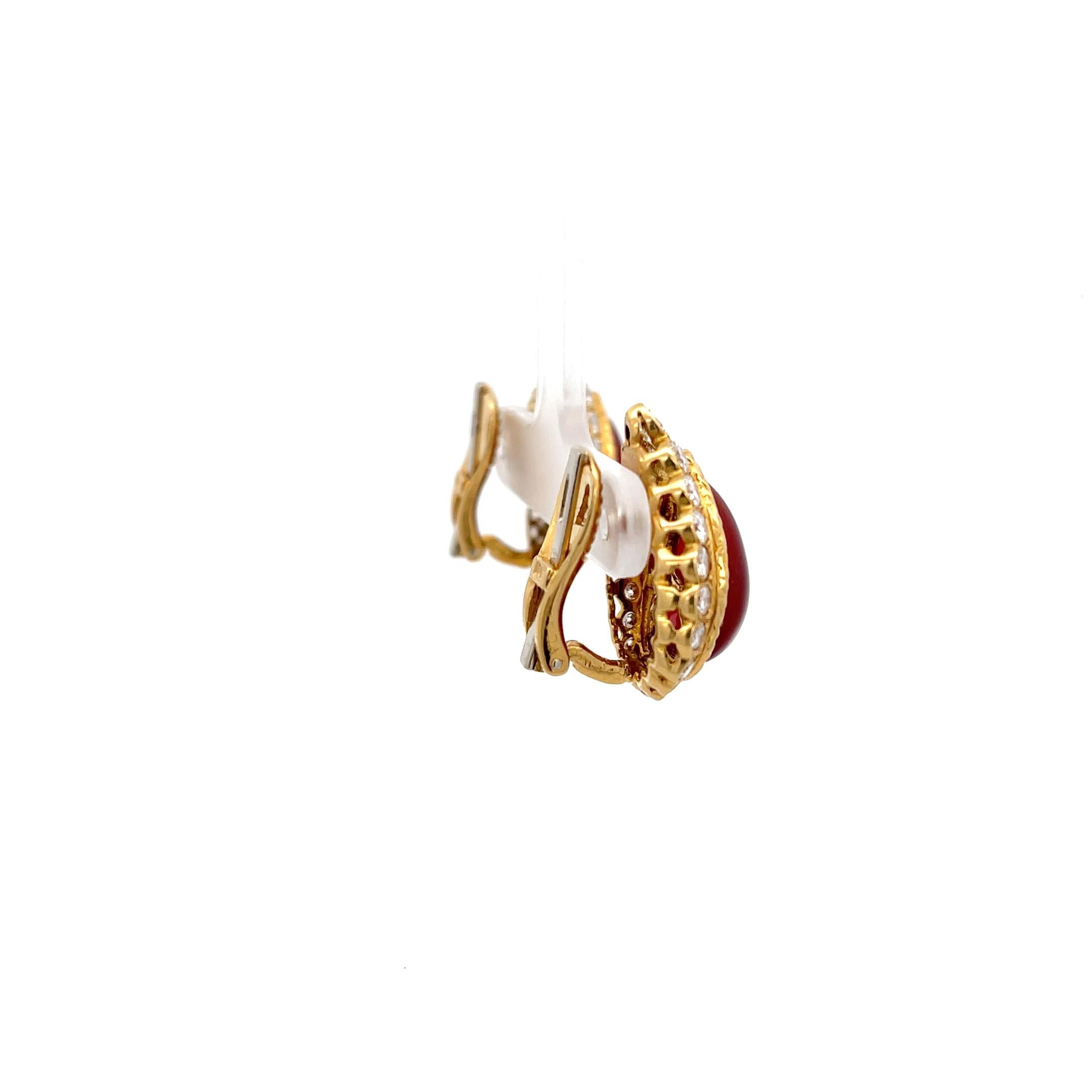 Cabochon Van Cleef & Arpels Carnelian  Diamond Earrings in 18K Yellow Gold For Sale