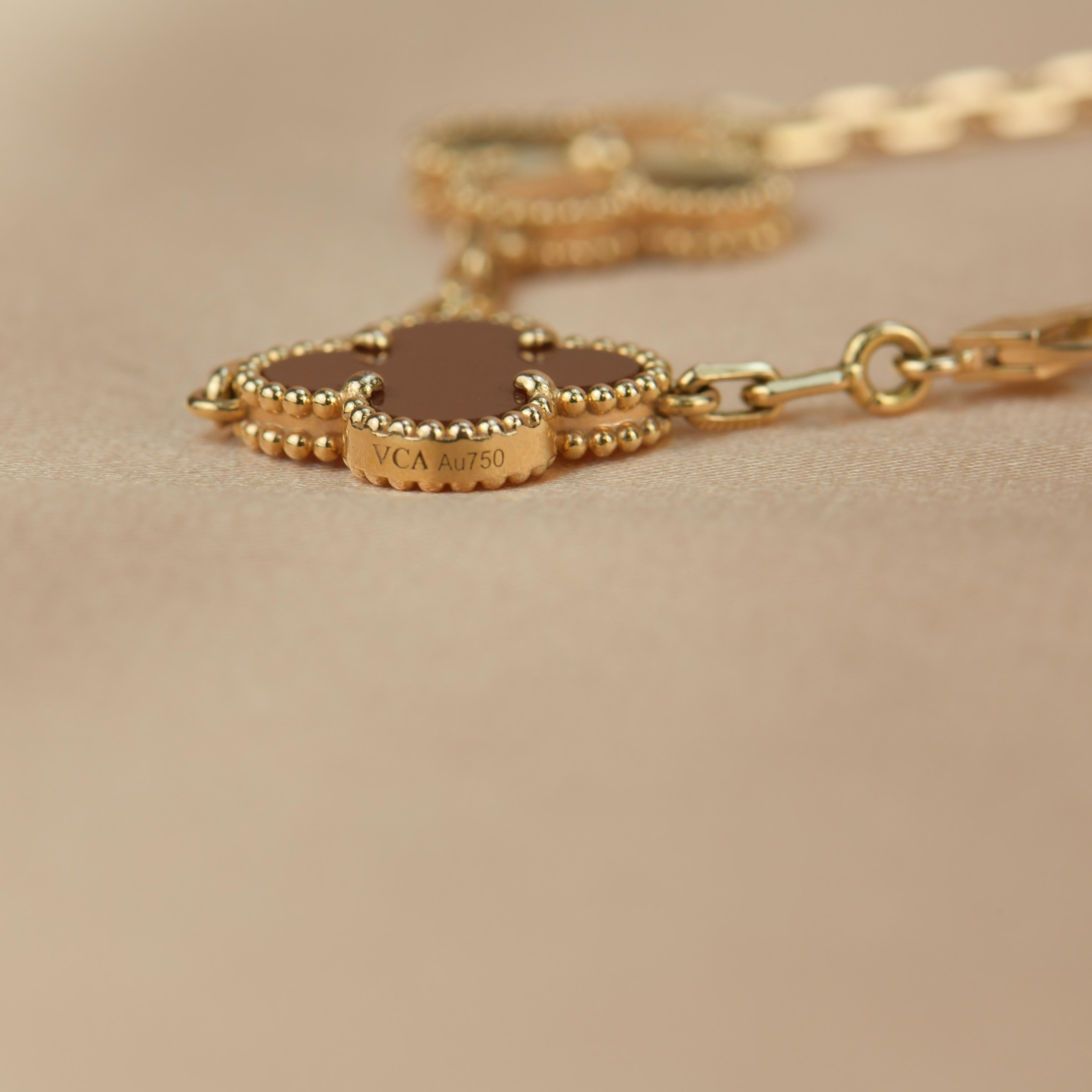 Women's VAN CLEEF & ARPELS  Carnelian Guilloché Vintage Alhambra 5 Motifs Bracelet 
