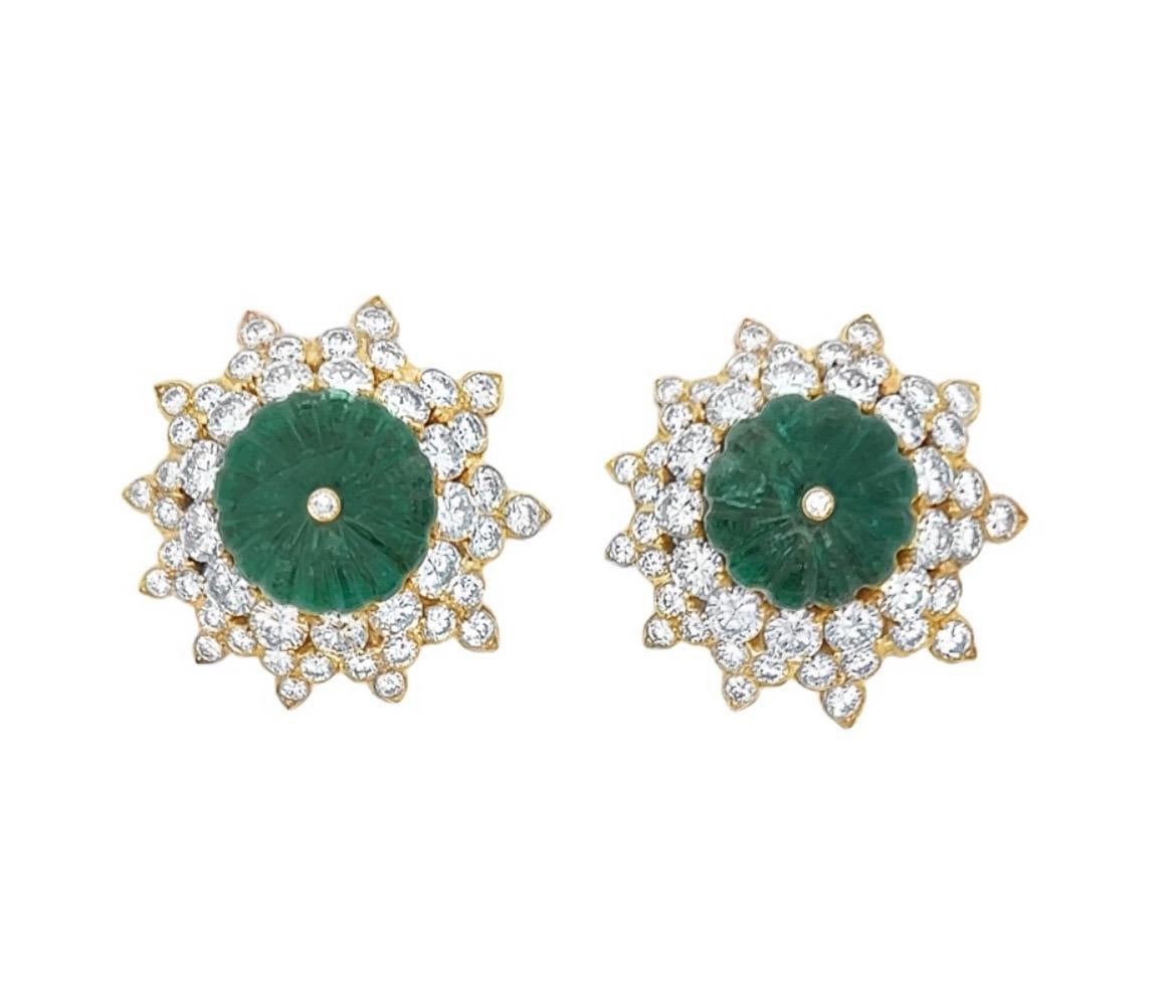 Van Cleef & Arpels Set aus geschnitzten Smaragd-Ohrringen und Brosche 5