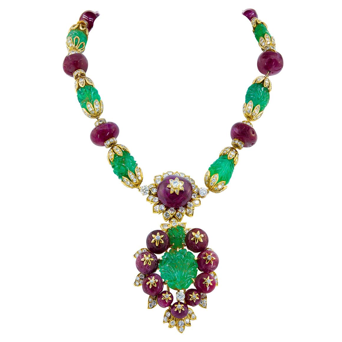 Van Cleef & Arpels Diamond Carved Emerald Ruby Yellow Gold Convertible Suite For Sale