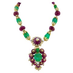 Vintage Van Cleef & Arpels Diamond Carved Emerald Ruby Yellow Gold Convertible Suite