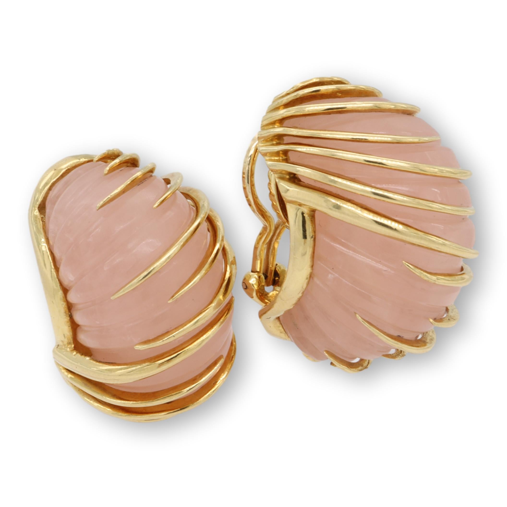 Women's Van Cleef & Arpels Carved Rose Quartz Earrings in 18 Karat Yellow Gold For Sale