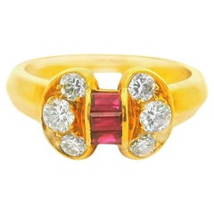 Van Cleef & Arpels: 18 Karat Gelbgold Ring mit Celestial-Rubin und Diamant