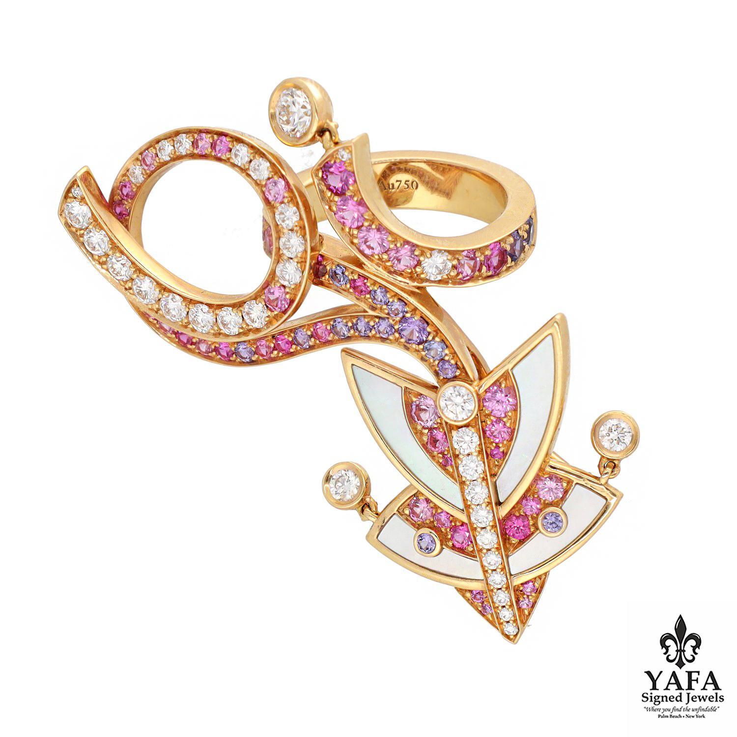 VAN CLEEF & ARPELS 'Cerfs-Volants' Ring In Excellent Condition For Sale In New York, NY