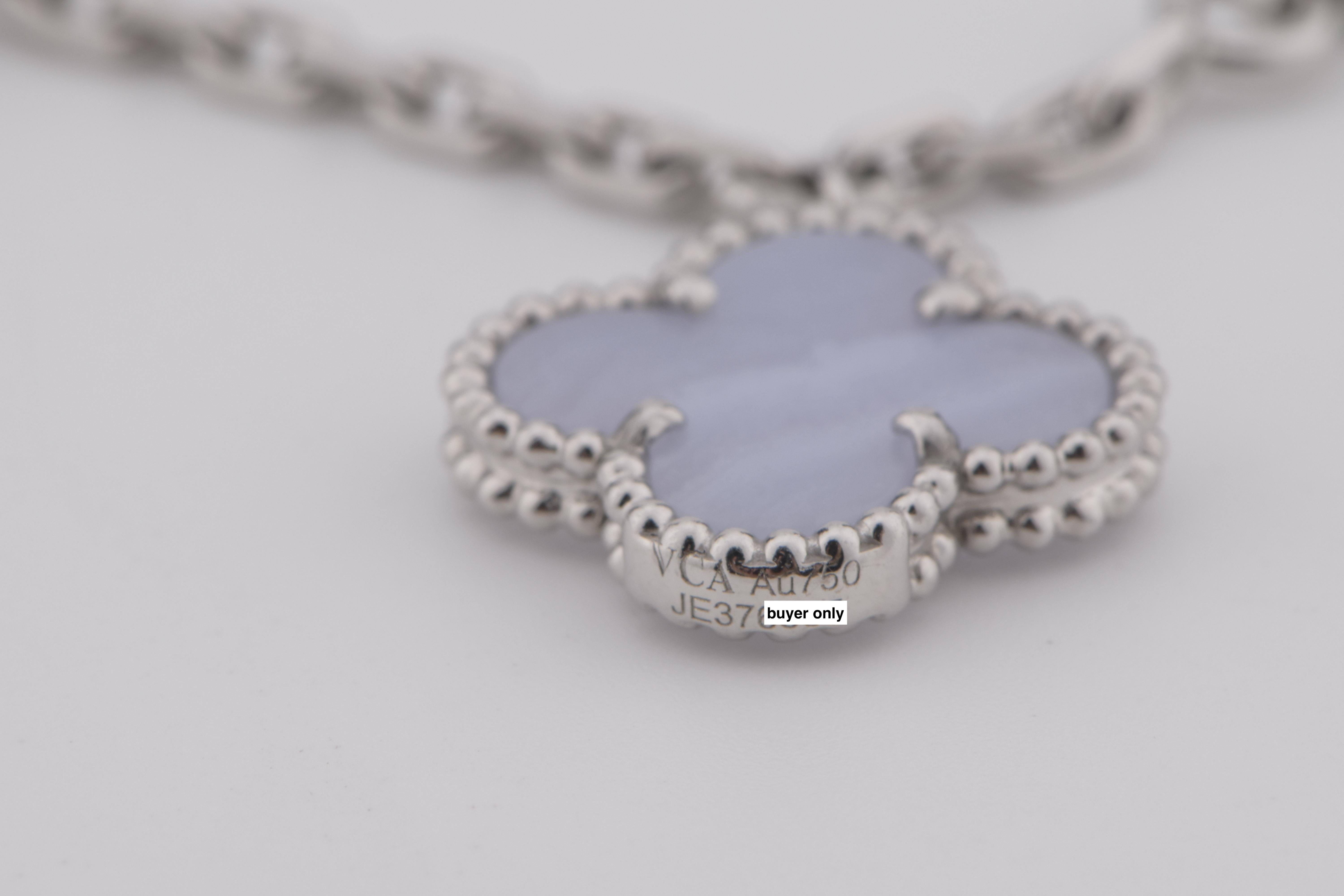 Van Cleef & Arpels Chalcedony Mother-of-pearl Magic Alhambra Bracelet In Excellent Condition In Banbury, GB